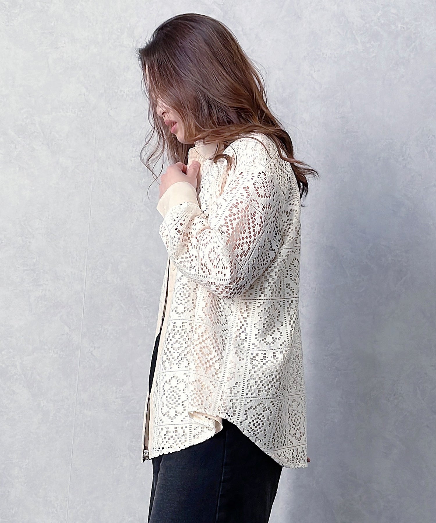 透かしレースオーバーシルエットシャツ
sdp0053 アイボリー