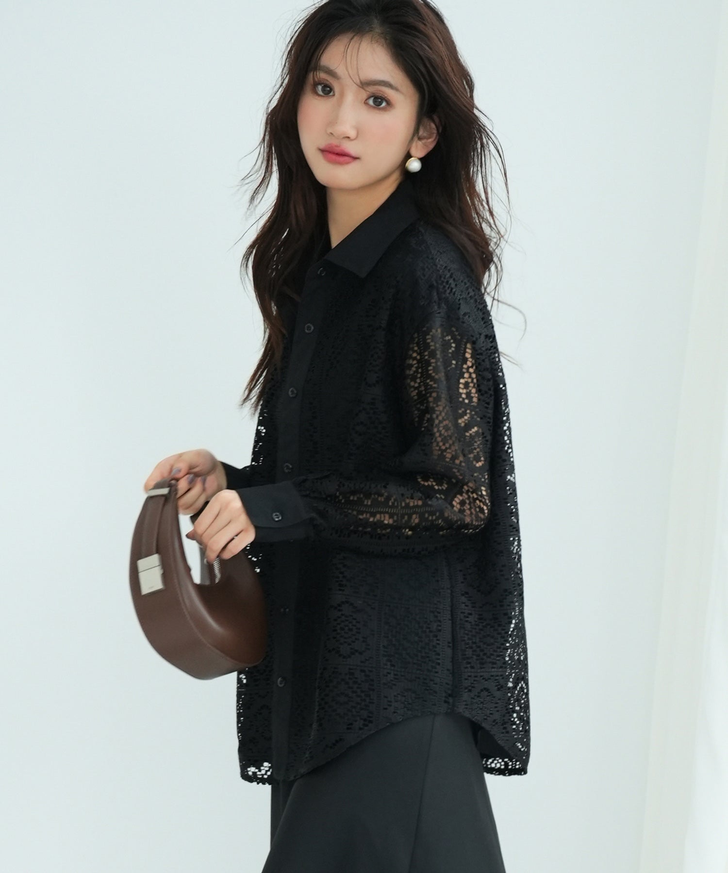 透かしレースオーバーシルエットシャツ
sdp0053 ブラック