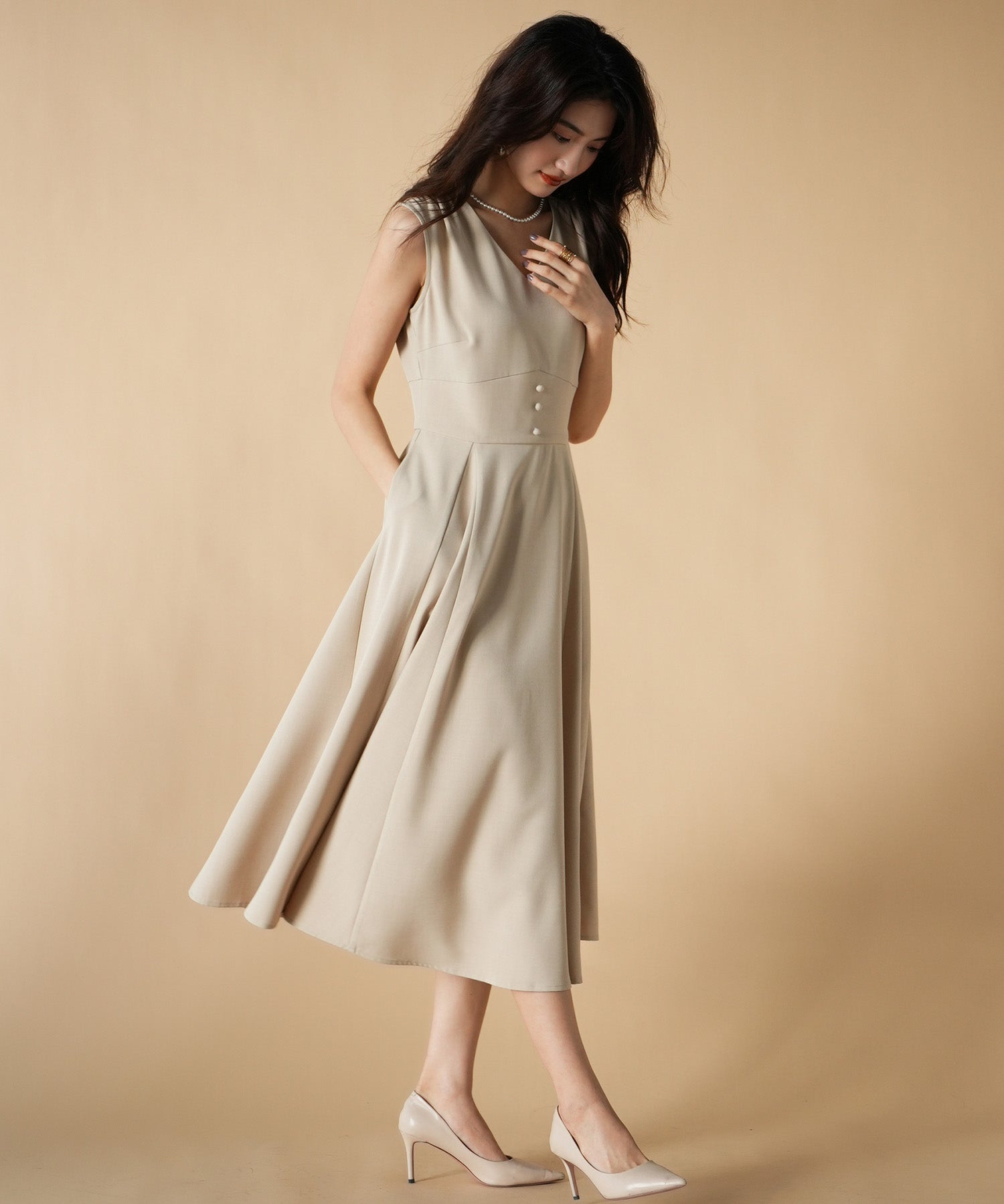 Vネックフレアロング丈ワンピースsdp0064 ベージュ