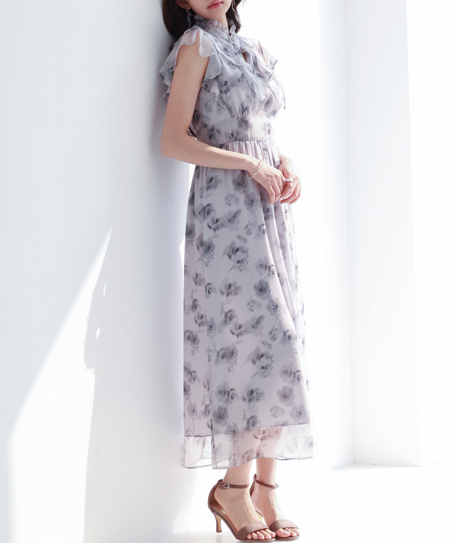 花柄シフォン生地ミモレ丈ワンピースsdp0069b ブラック