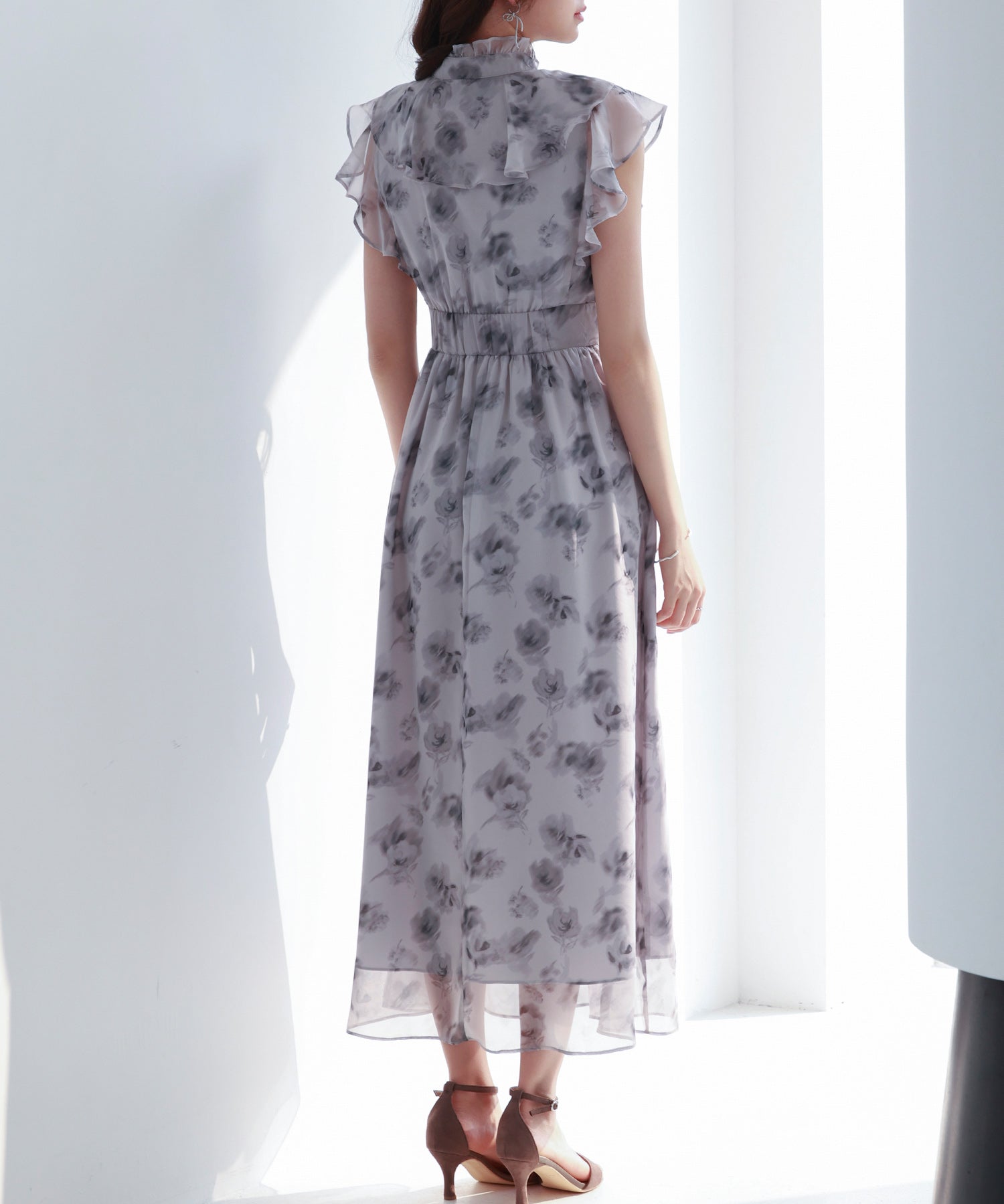 花柄シフォン生地ミモレ丈ワンピースsdp0069b ブラック