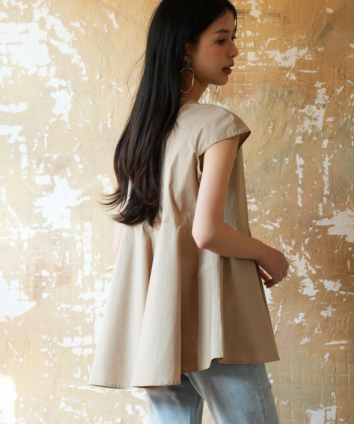 パール付きキーネックペプラムブラウスsdp0076 ベージュ