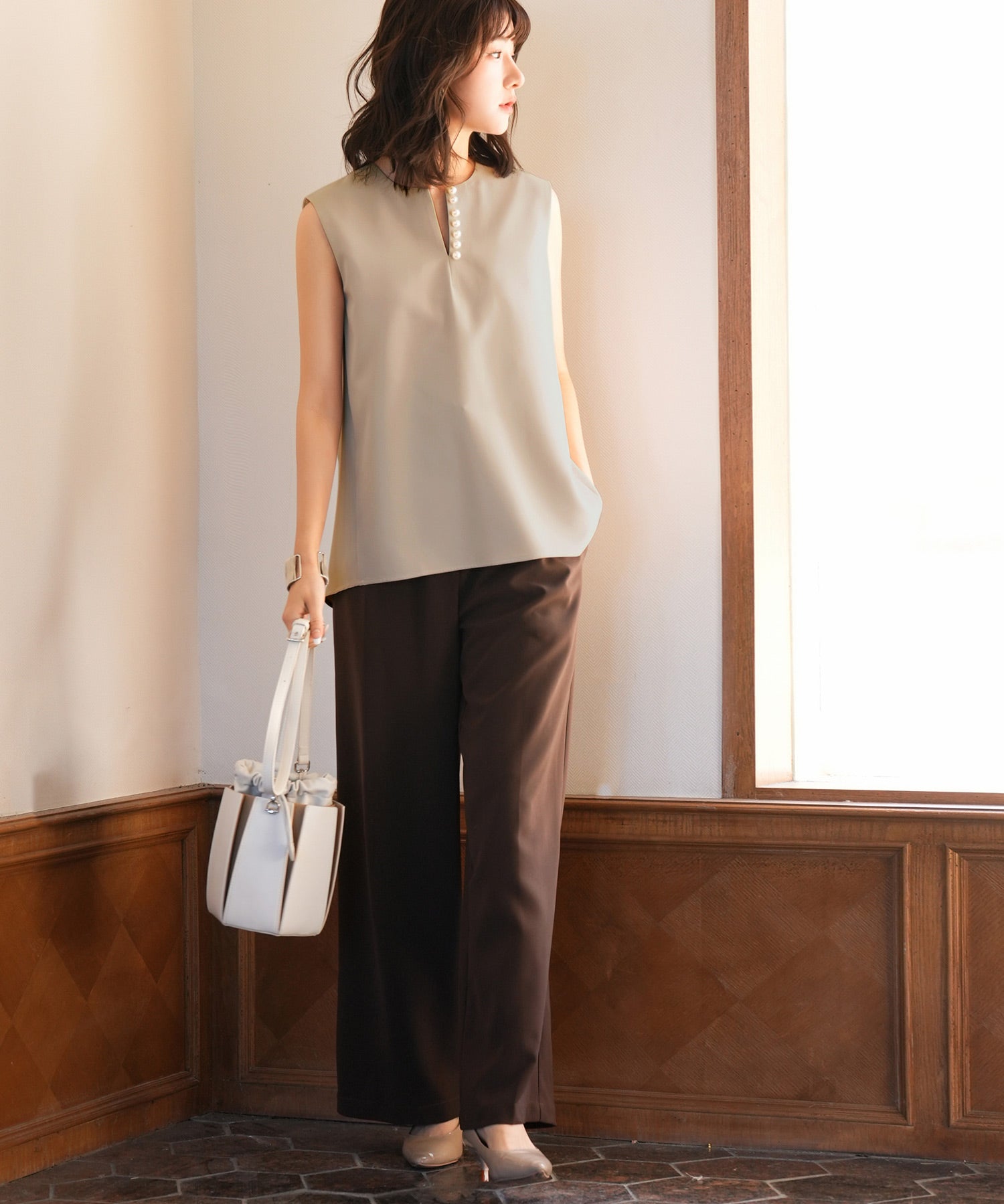 パールキーネックノースリーブブラウスsdp0078 ベージュ