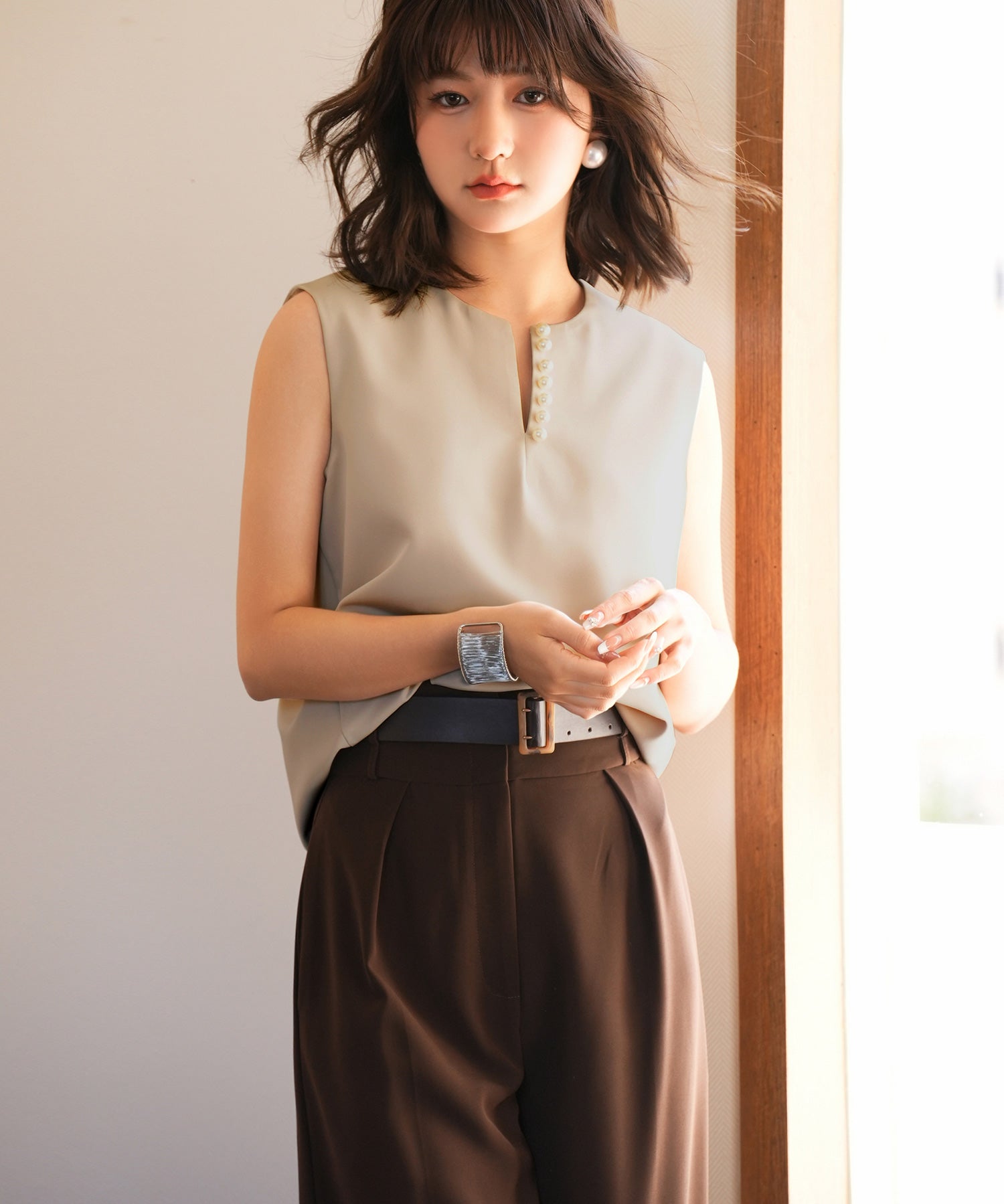 パールキーネックノースリーブブラウスsdp0078 ベージュ