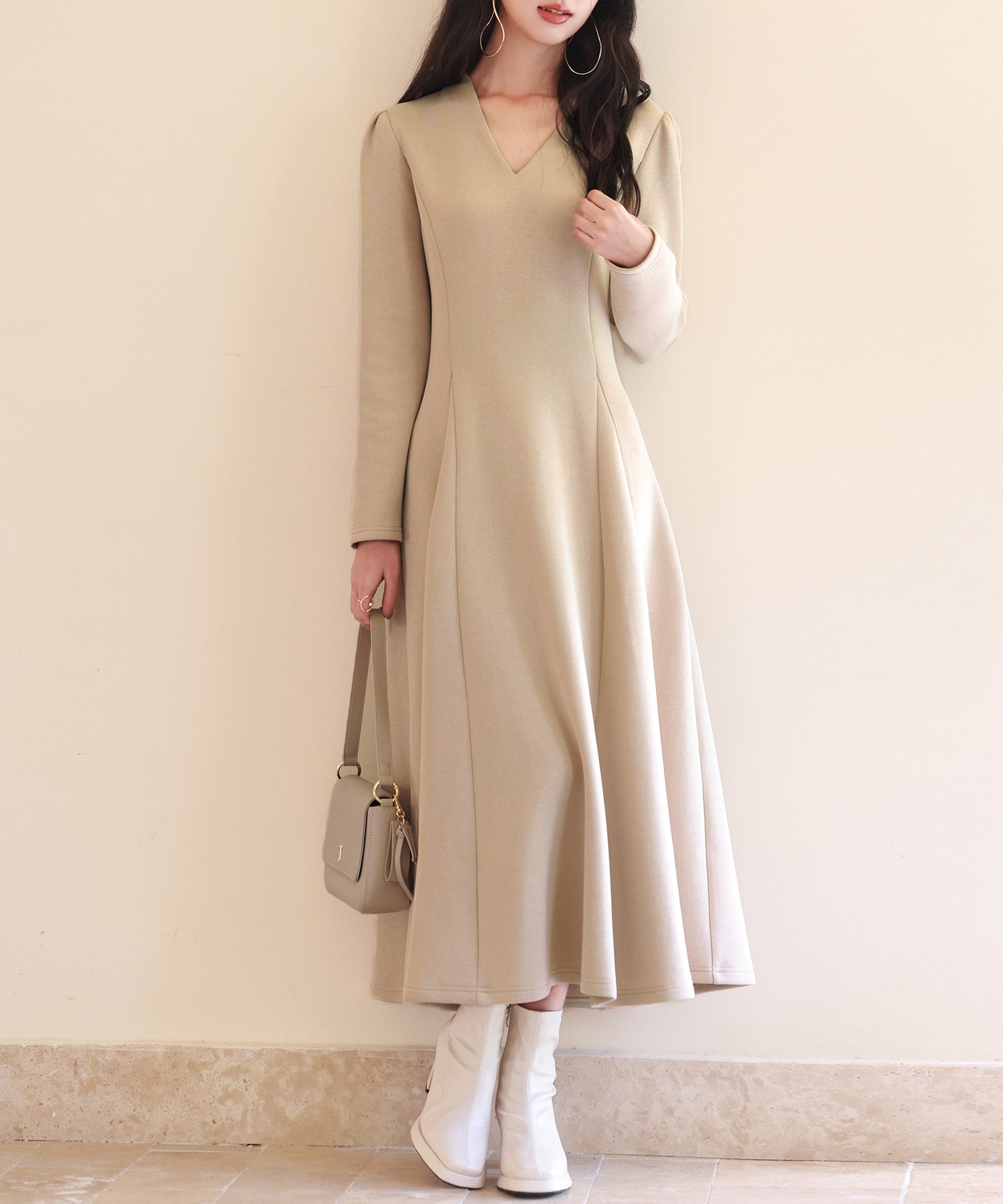 ポンチ素材Vネックゴアードワンピースsdp0177 ベージュ