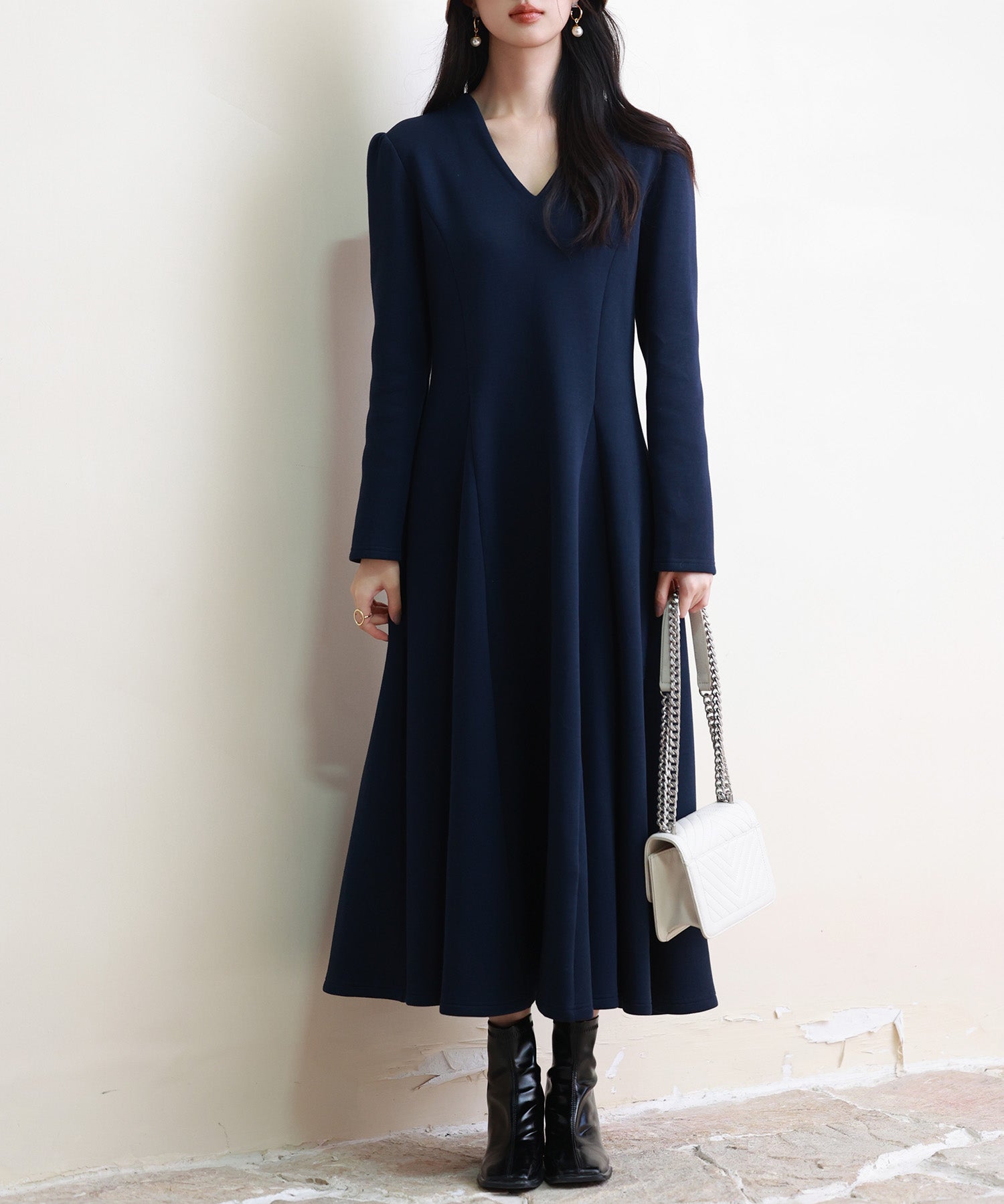 ポンチ素材Vネックゴアードワンピースsdp0177 ネイビー