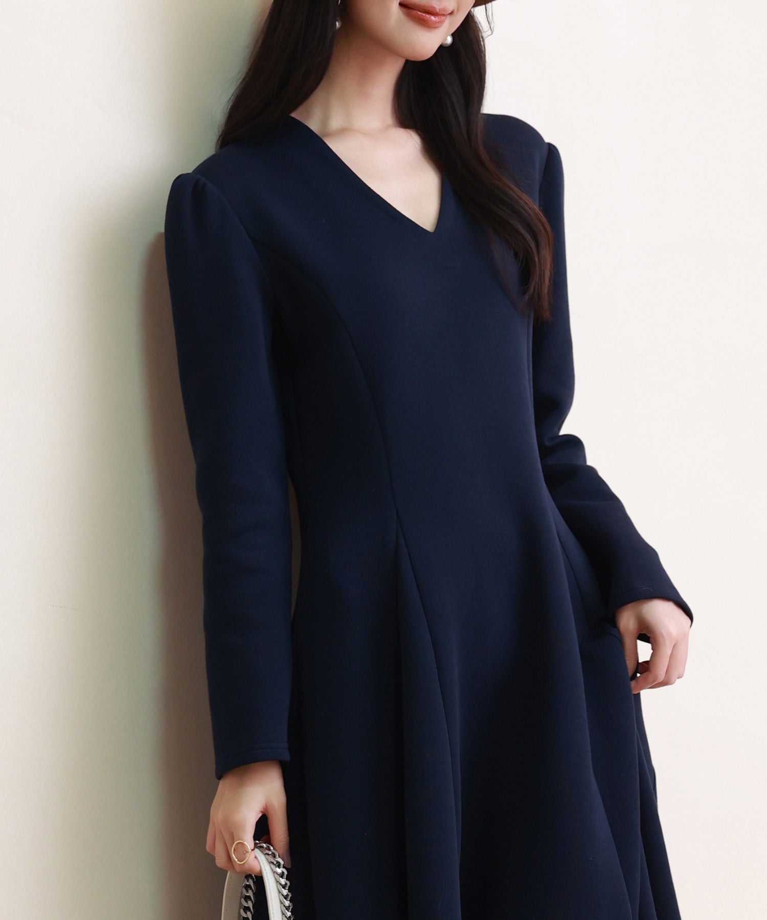 ポンチ素材Vネックゴアードワンピースsdp0177 ネイビー