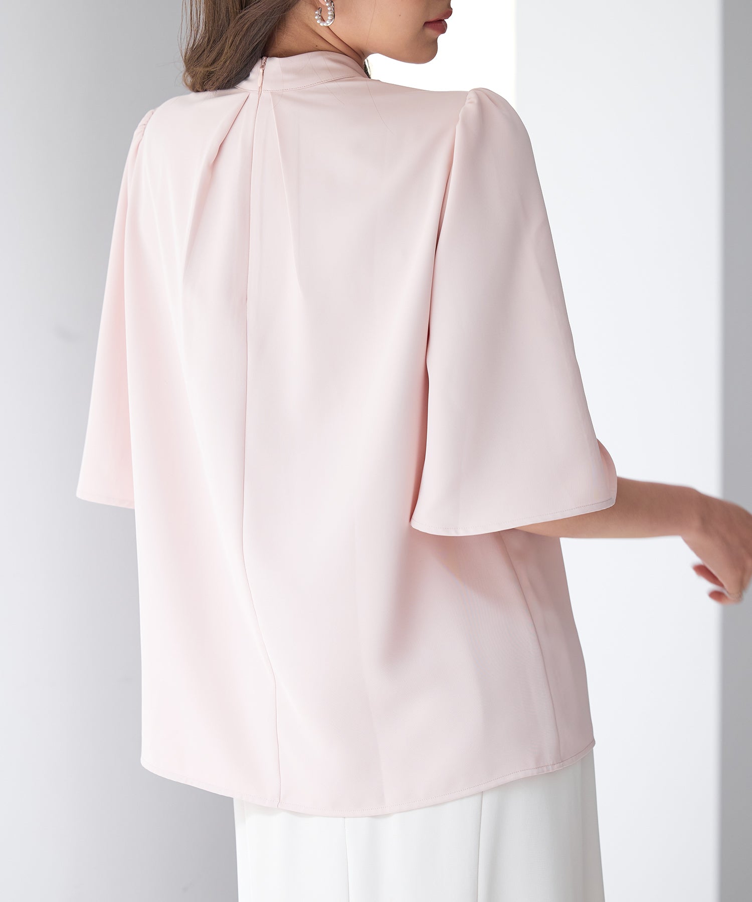 ゴールドモチーフボウタイブラウスsdp0199c ピンクベージュ