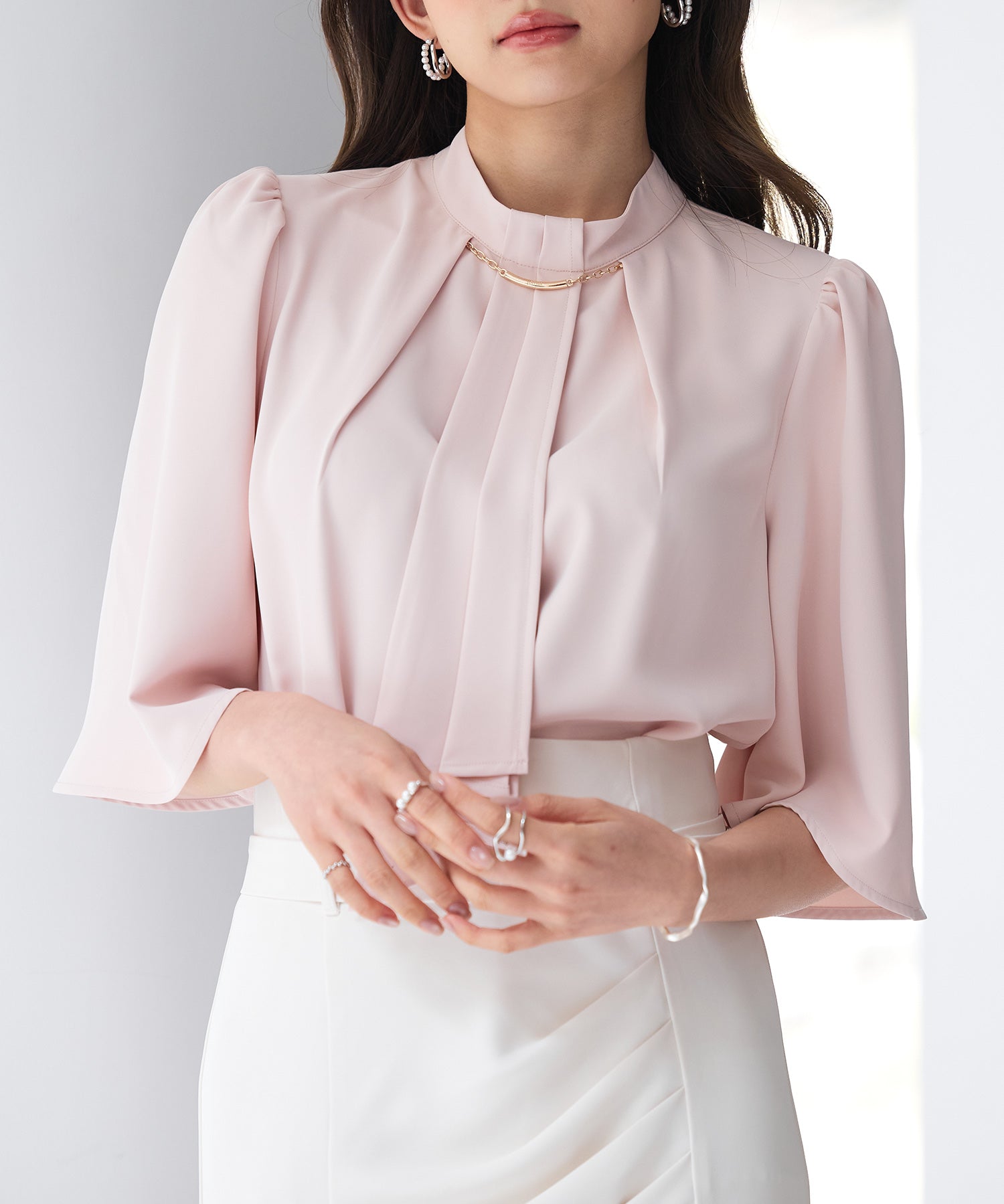 ゴールドモチーフボウタイブラウスsdp0199c ピンクベージュ