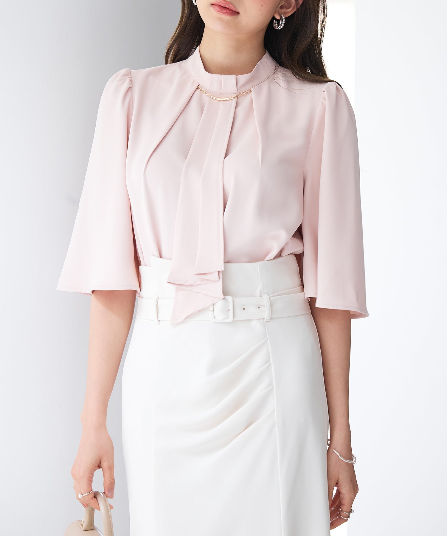 ゴールドモチーフボウタイブラウスsdp0199c ピンクベージュ