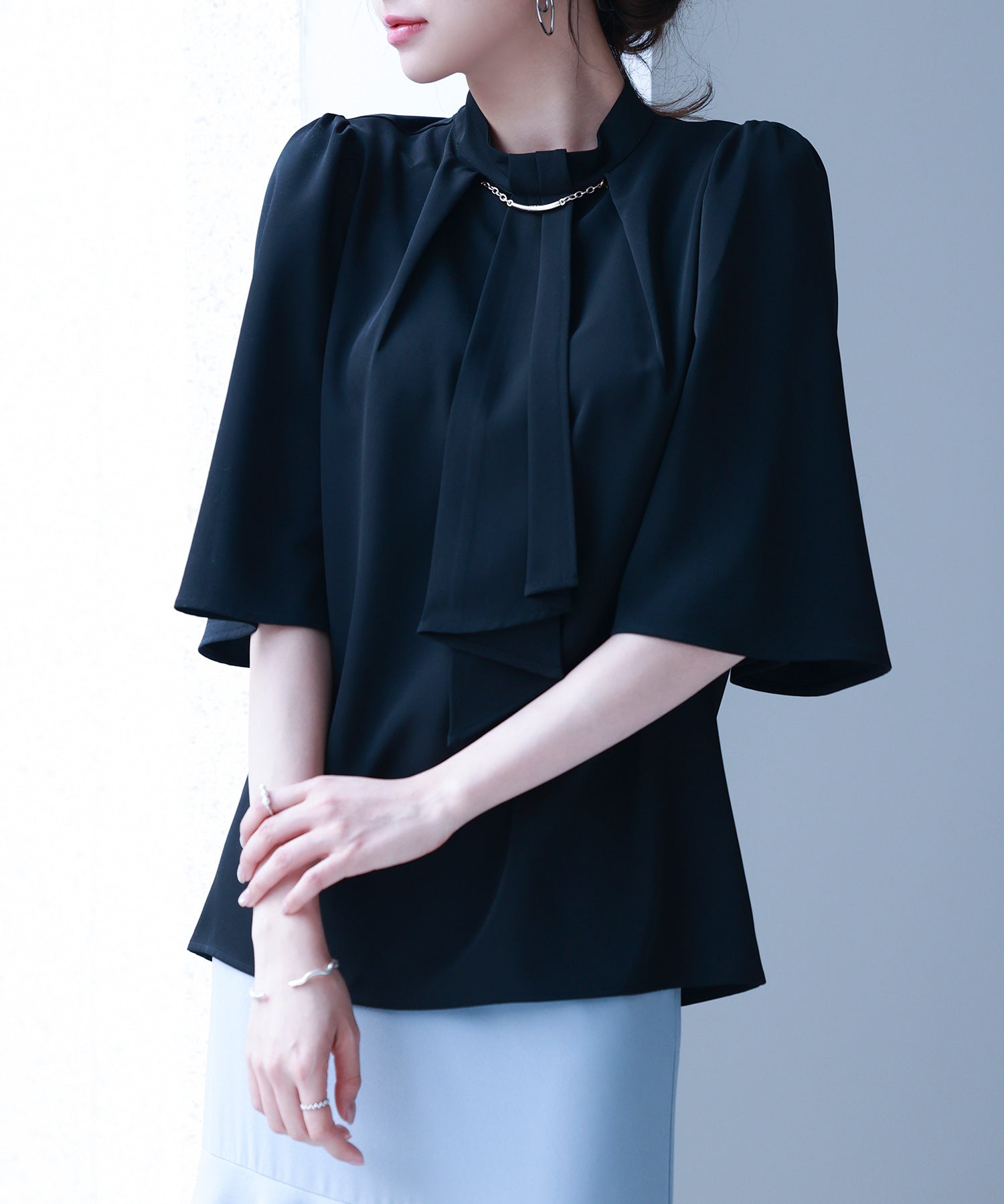 ゴールドモチーフボウタイブラウスsdp0199c-102-8