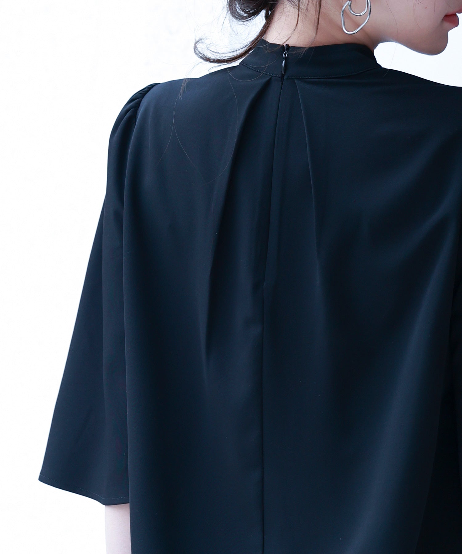 ゴールドモチーフボウタイブラウスsdp0199c ブラック