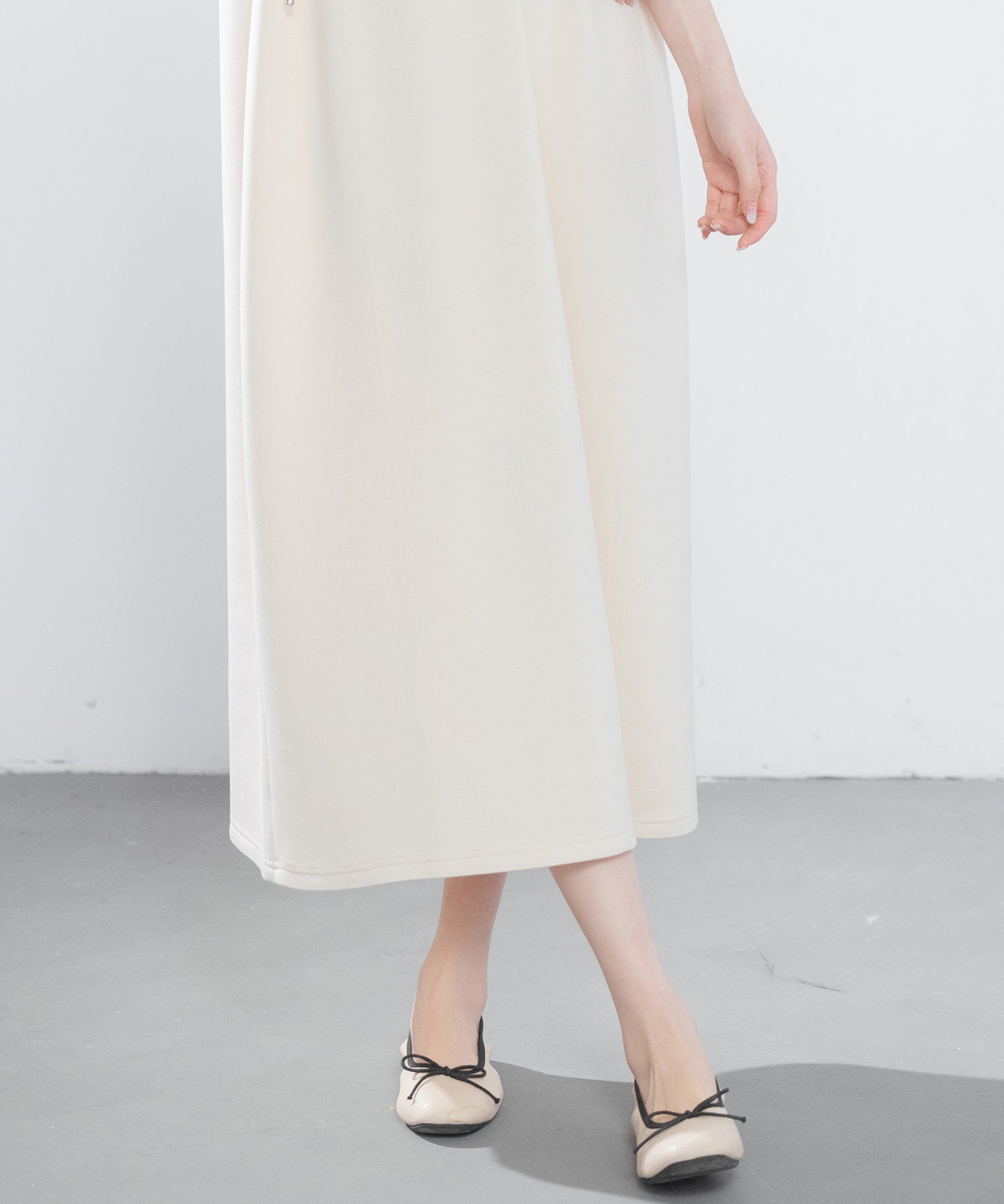 ポンチ素材フレンチスリーブワンピースsdp0201 アイボリー