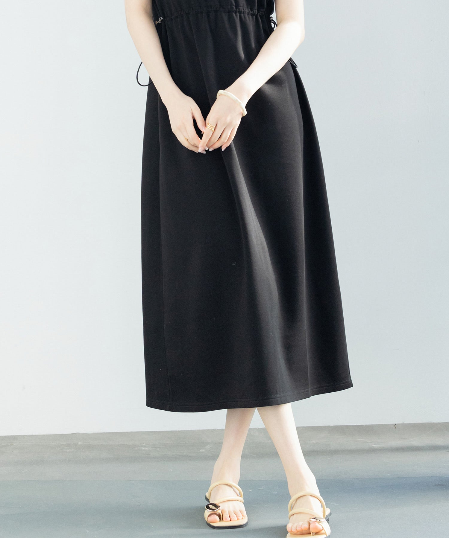 ポンチ素材フレンチスリーブワンピースsdp0201 ブラック