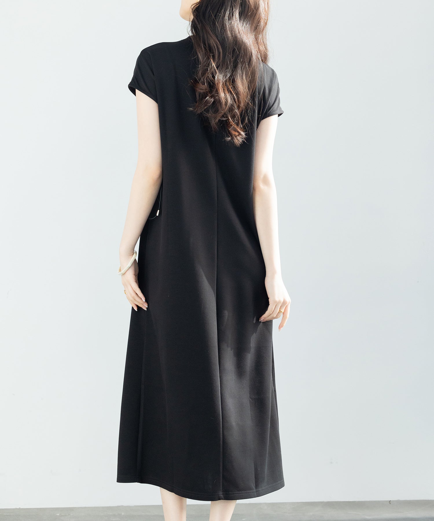 ポンチ素材フレンチスリーブワンピースsdp0201 ブラック