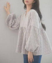 パール付きキーネックふんわりブラウスsdp0220-102-18