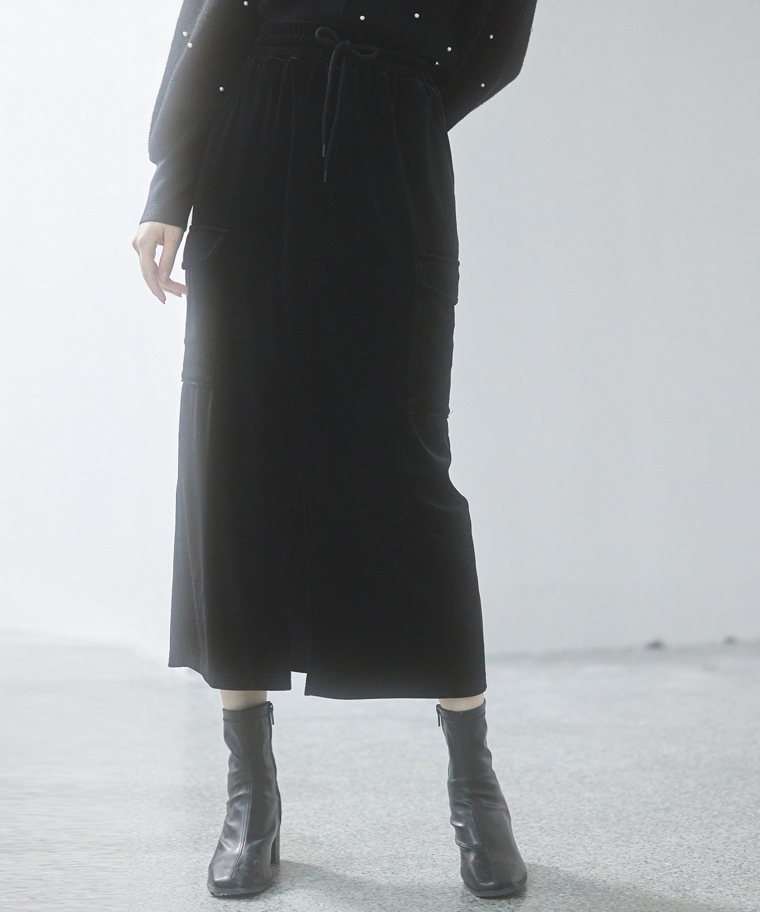 ペロア生地センタースリットカーゴスカートsdp0236 ブラック