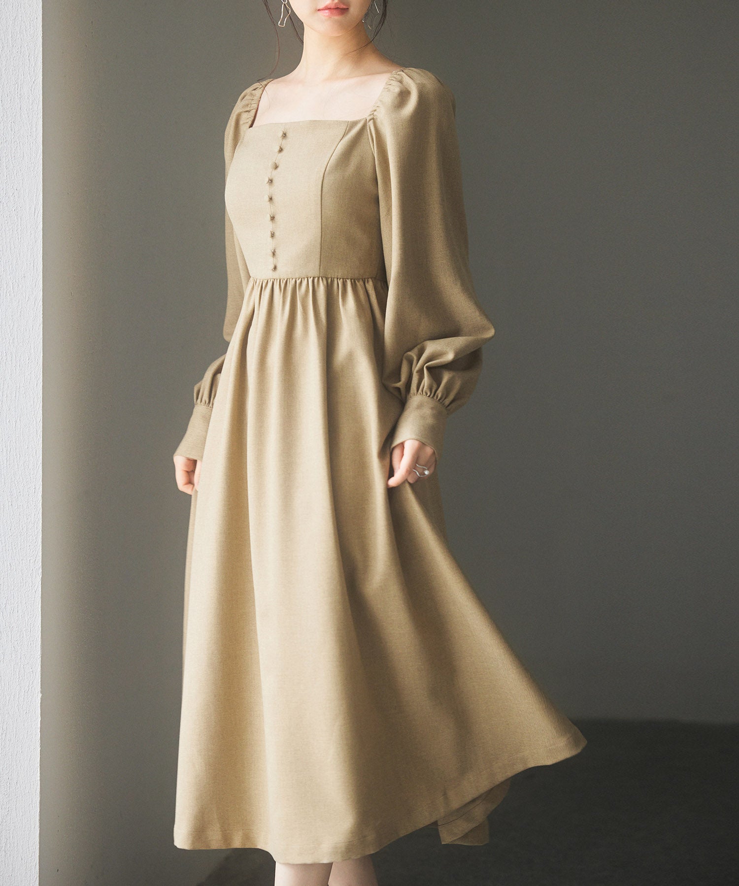 スクエアネックふんわりフレアワンピースsdp0237 ブラウン