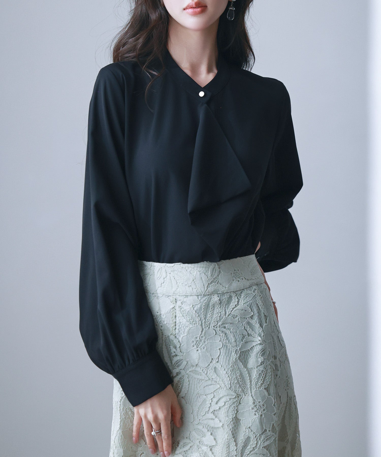 とろみ生地フリル金ボタンブラウスsdp0249-102-8
