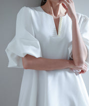 パール付きキーネックブラウスsdp0275 ホワイト