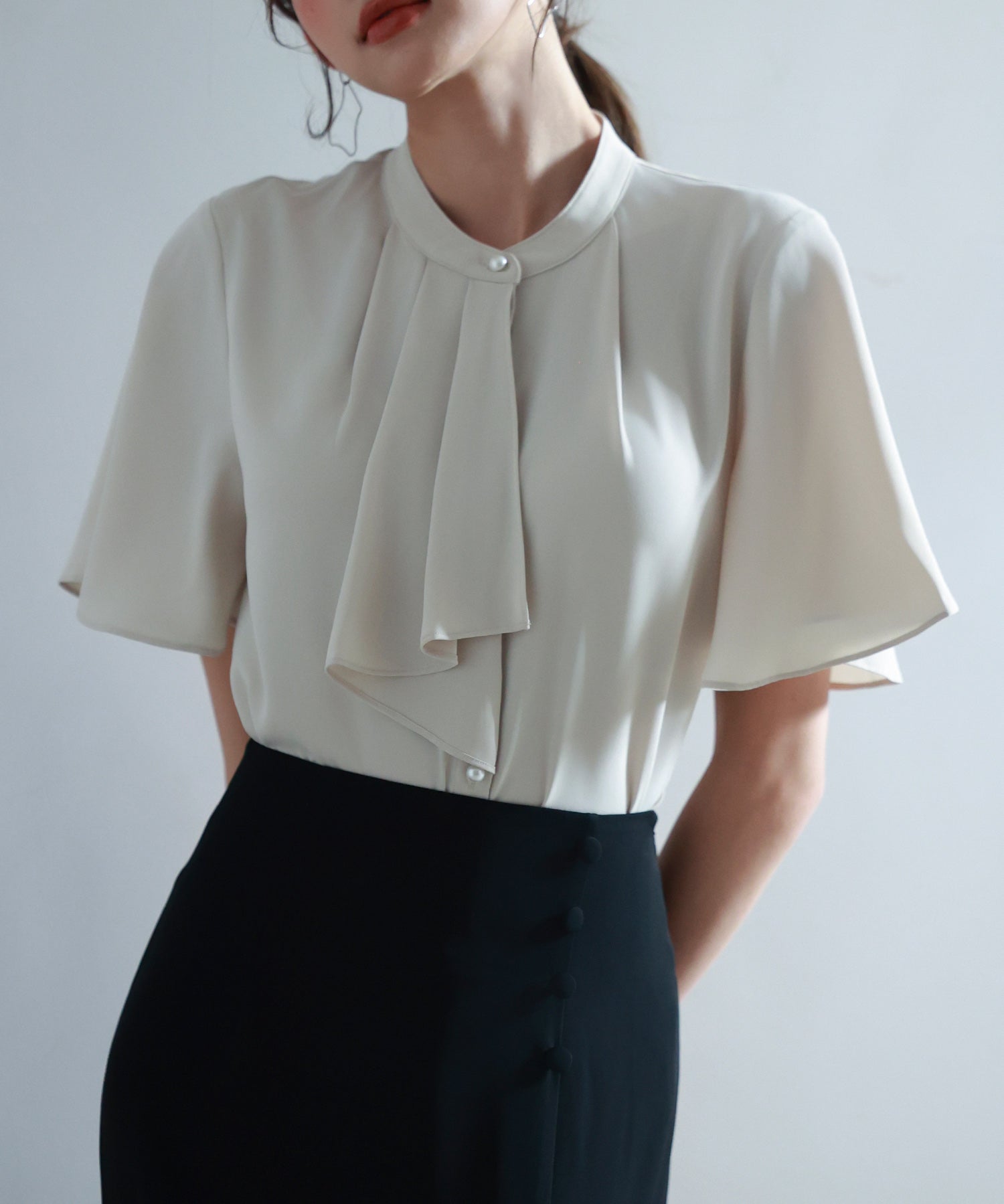 ボウタイネックフレアスリーブブラウスsdp0276 ベージュ