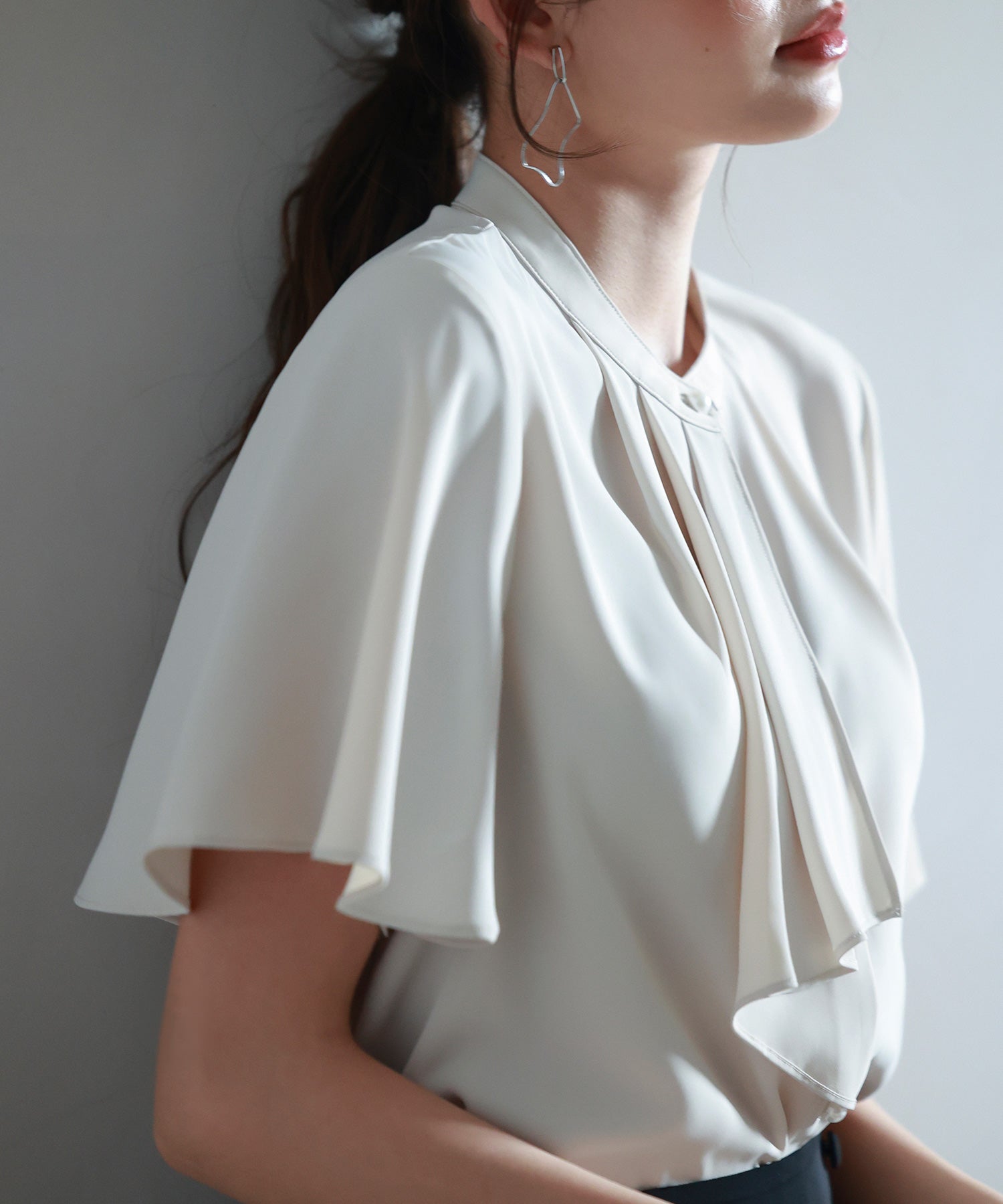 ボウタイネックフレアスリーブブラウスsdp0276 ベージュ