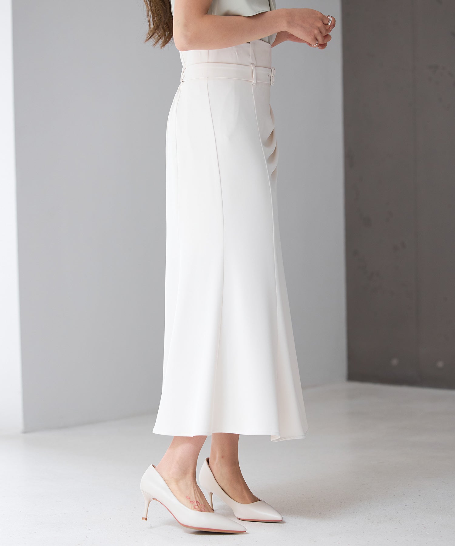 ベルト付きタックドレープスカートsdp0277 アイボリー