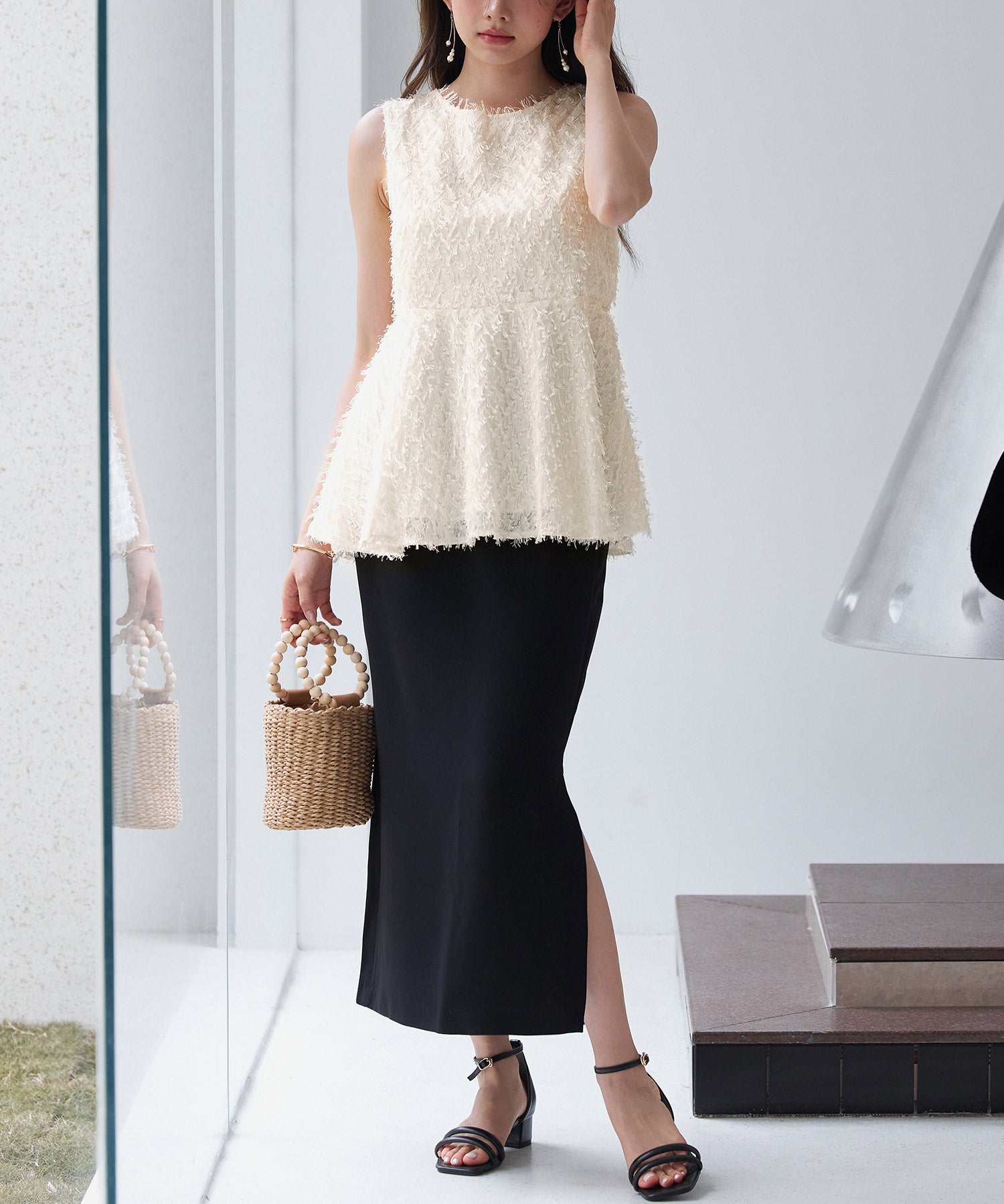 シャギー風ぺプラム裾ノースリーブトップスsdp0280 アイボリー