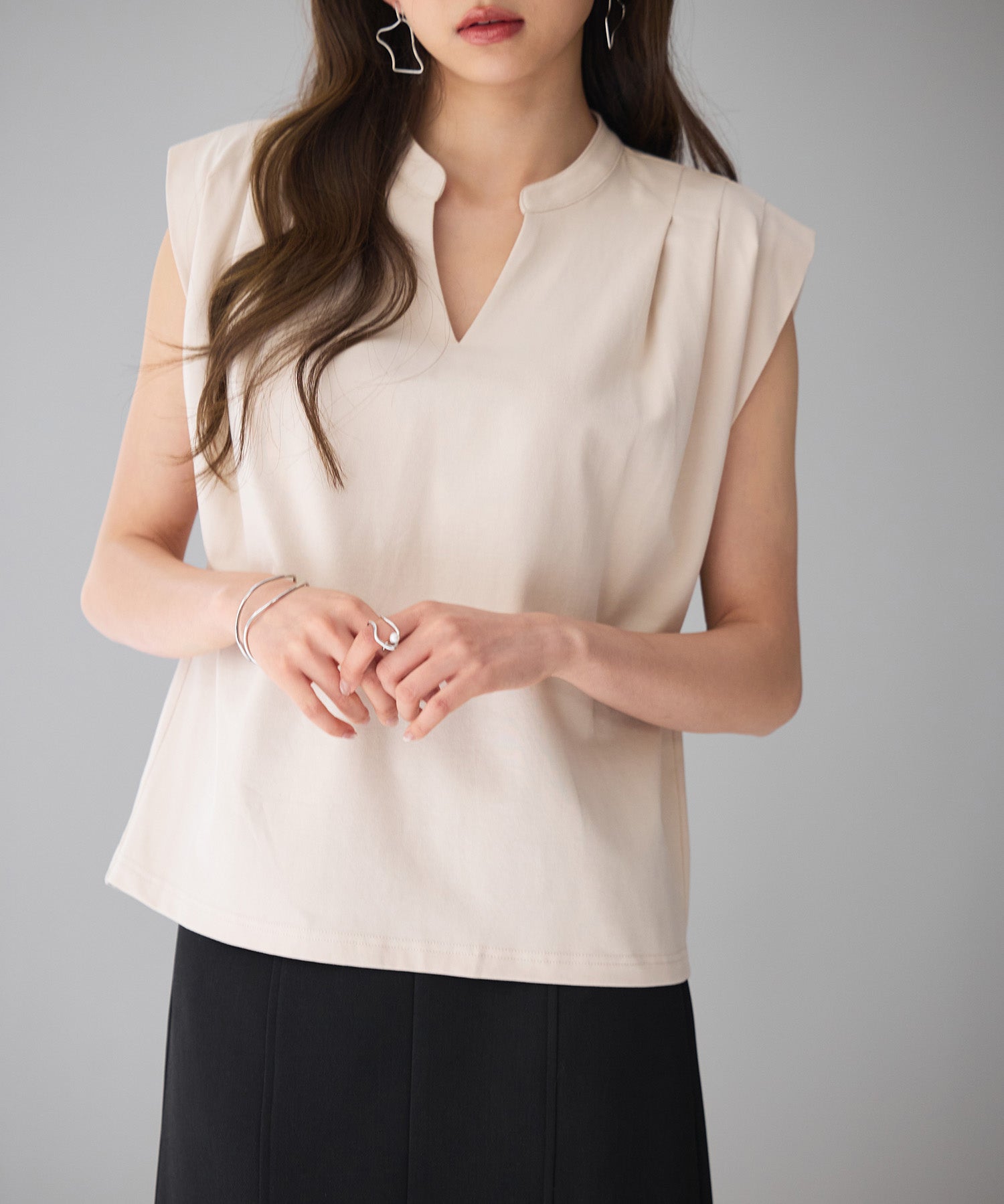 スタンドキーネックタックカットソートップスsdp0282 ベージュ