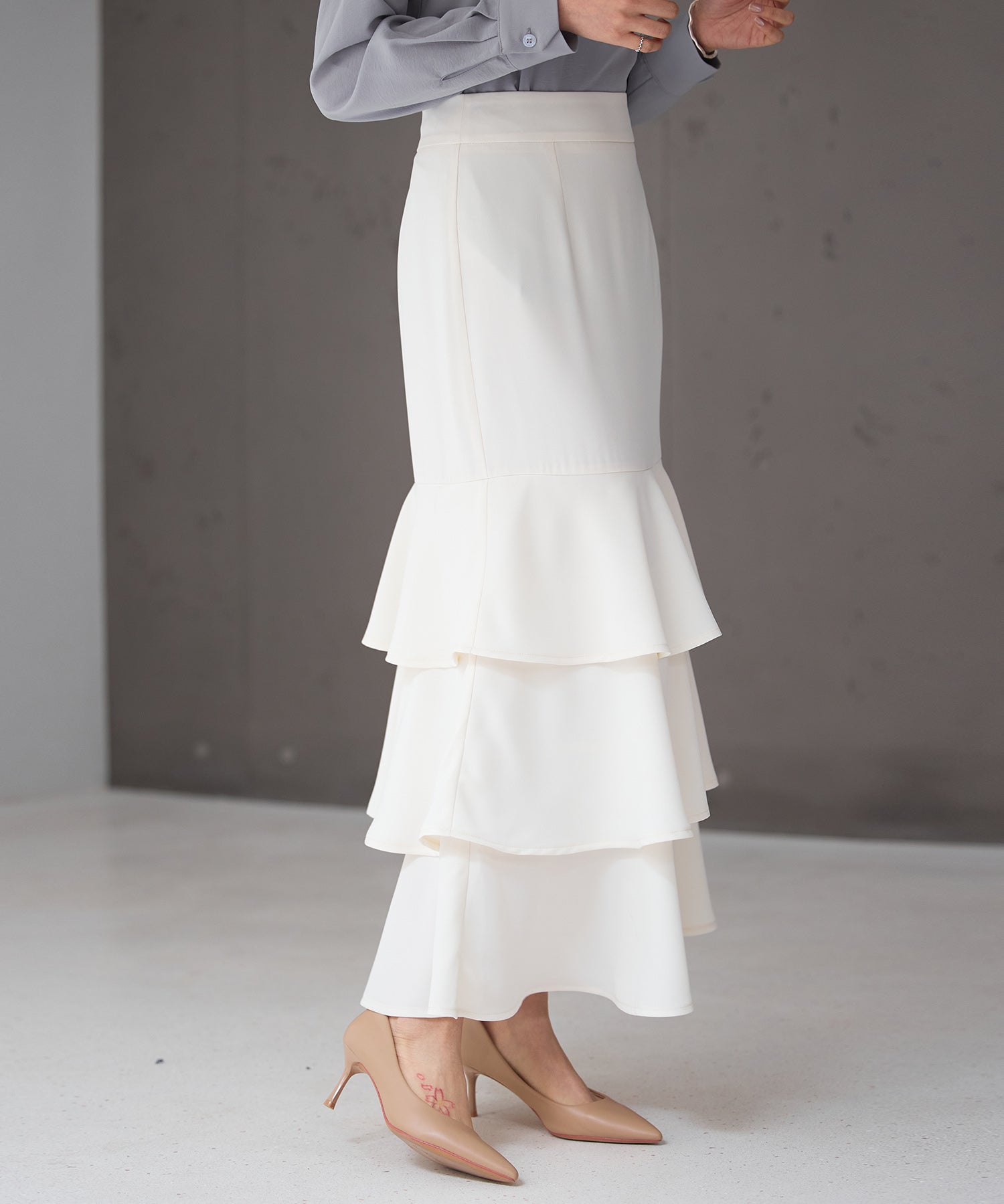 フリルティアードロング丈スカートsdp0283 アイボリー