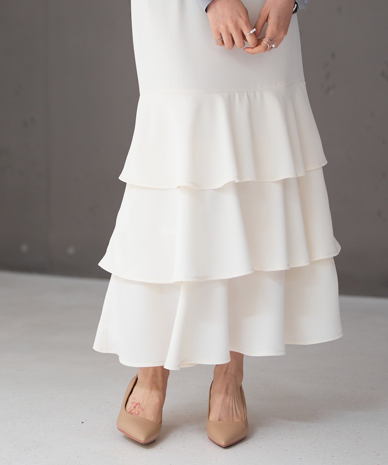 フリルティアードロング丈スカートsdp0283 アイボリー