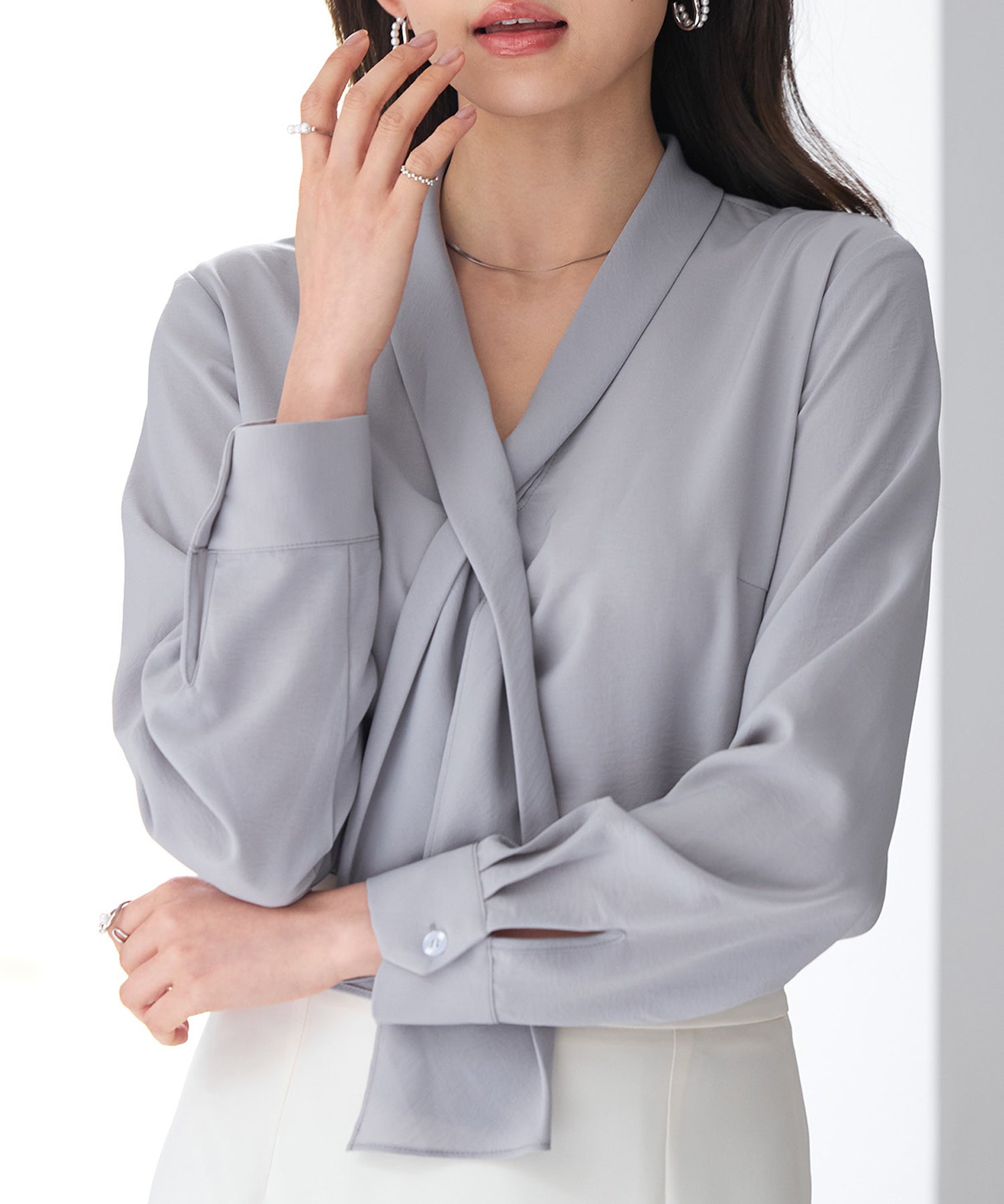 とろみ生地ボウタイブラウスsdp0286 グレー