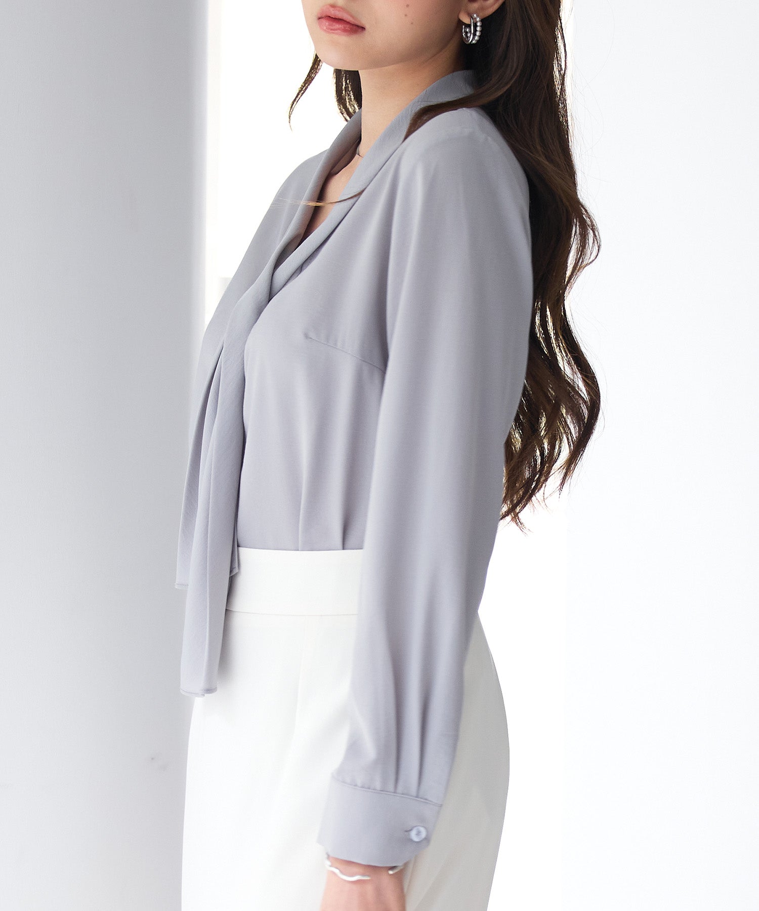 とろみ生地ボウタイブラウスsdp0286 グレー