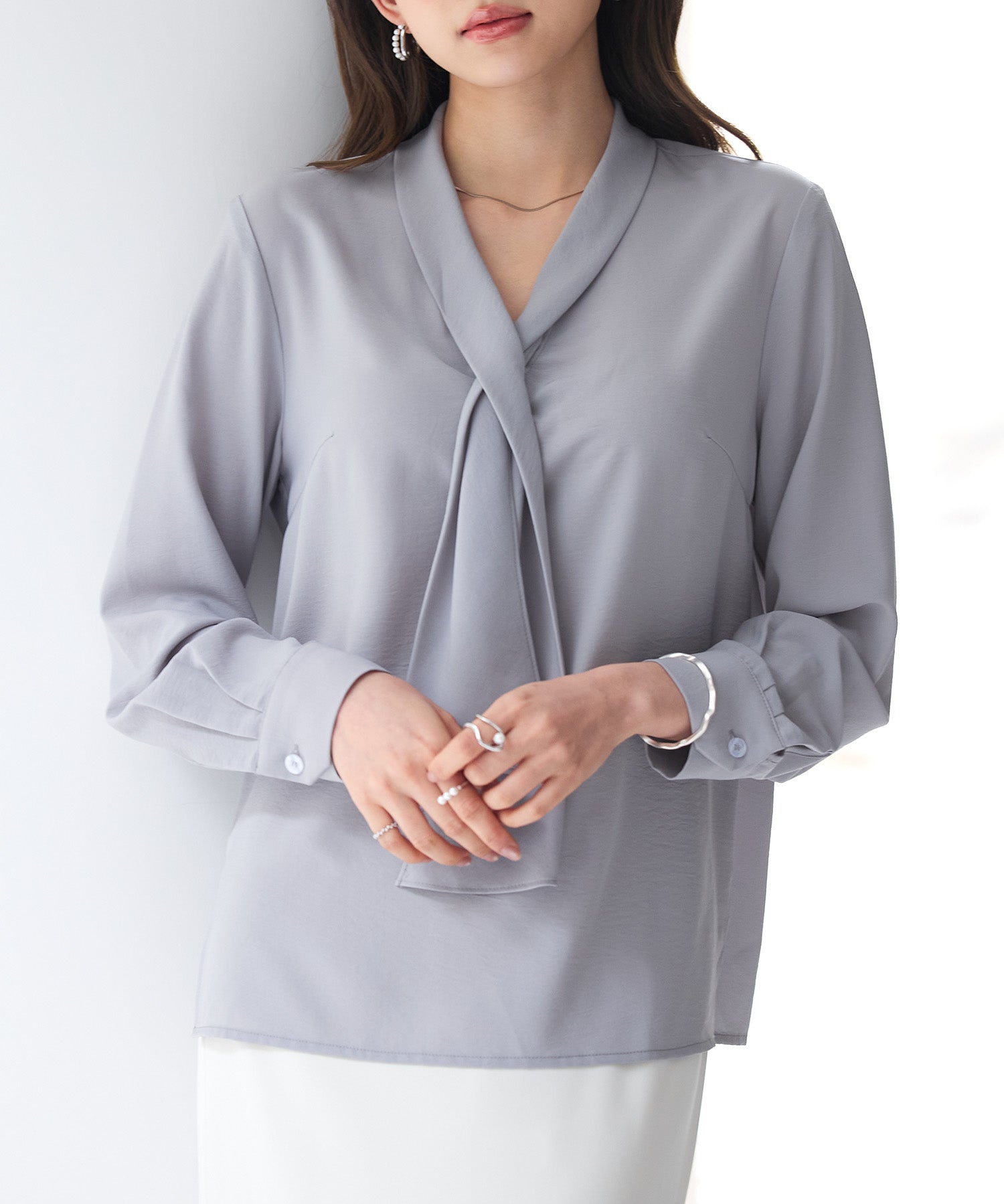 とろみ生地ボウタイブラウスsdp0286 グレー