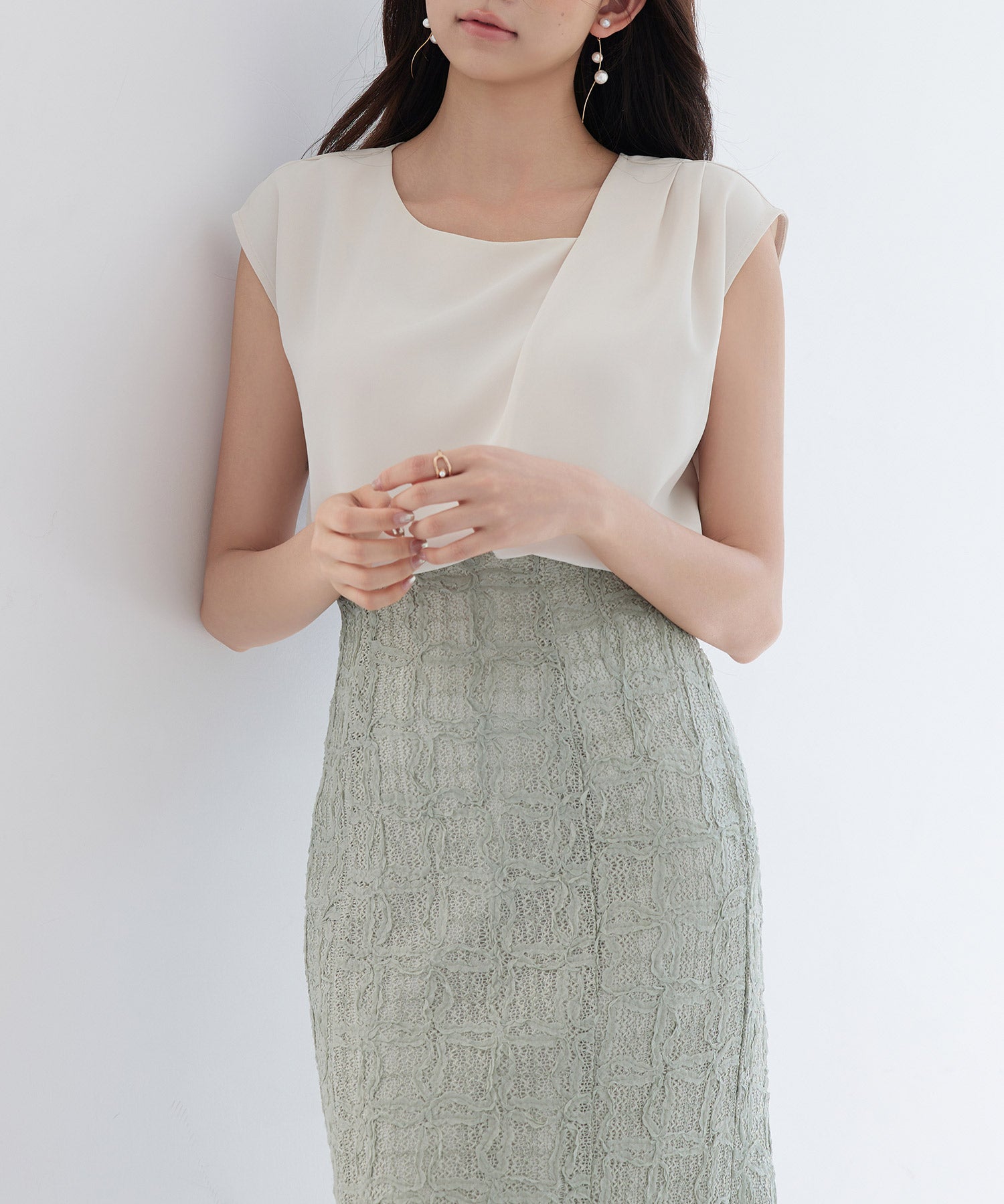 アシンメトリフレンチスリーブブラウスsdp0301 ベージュ