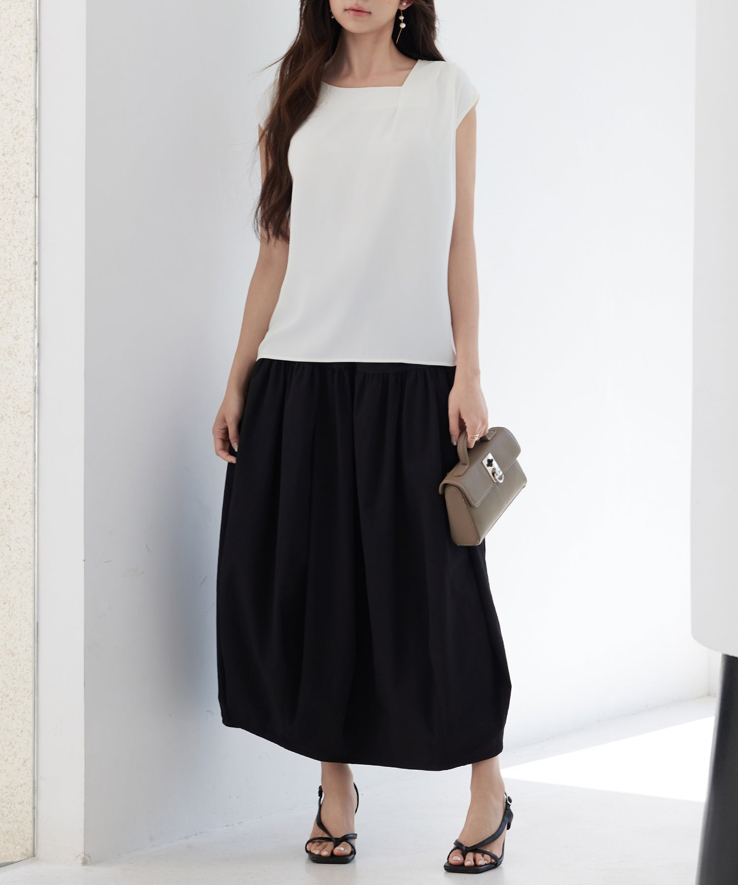 アシンメトリフレンチスリーブブラウスsdp0301 ホワイト