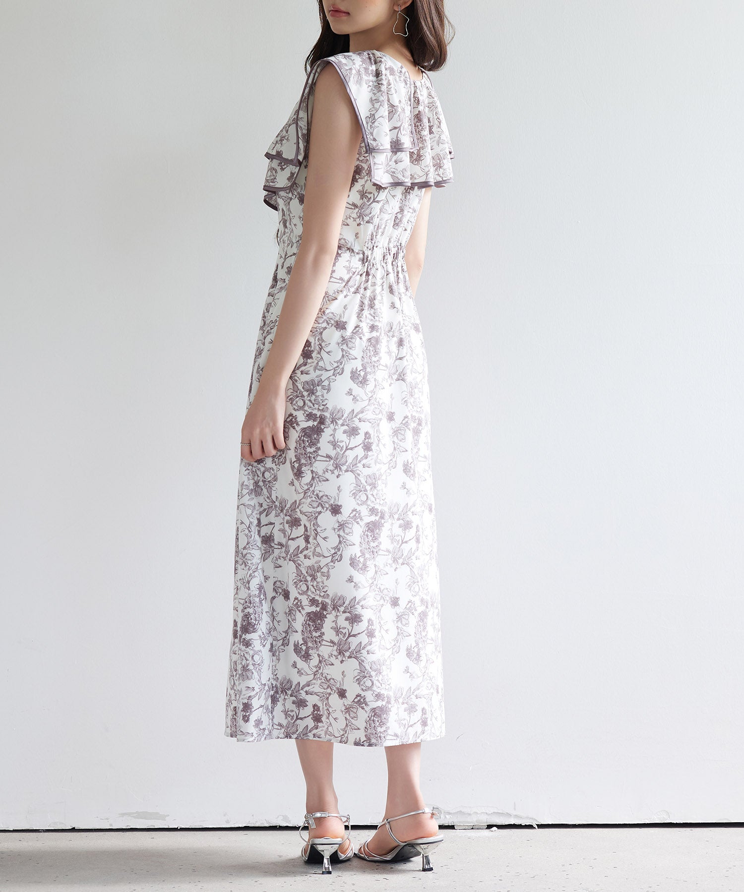 ラッフルカラー花柄ロングワンピースsdp0315 グレー