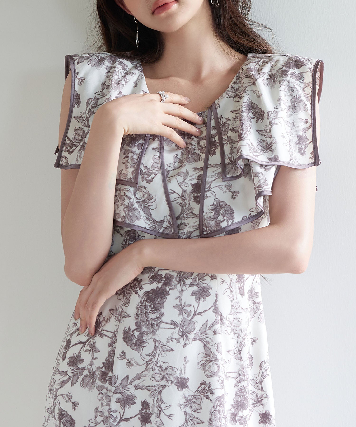 ラッフルカラー花柄ロングワンピースsdp0315 グレー