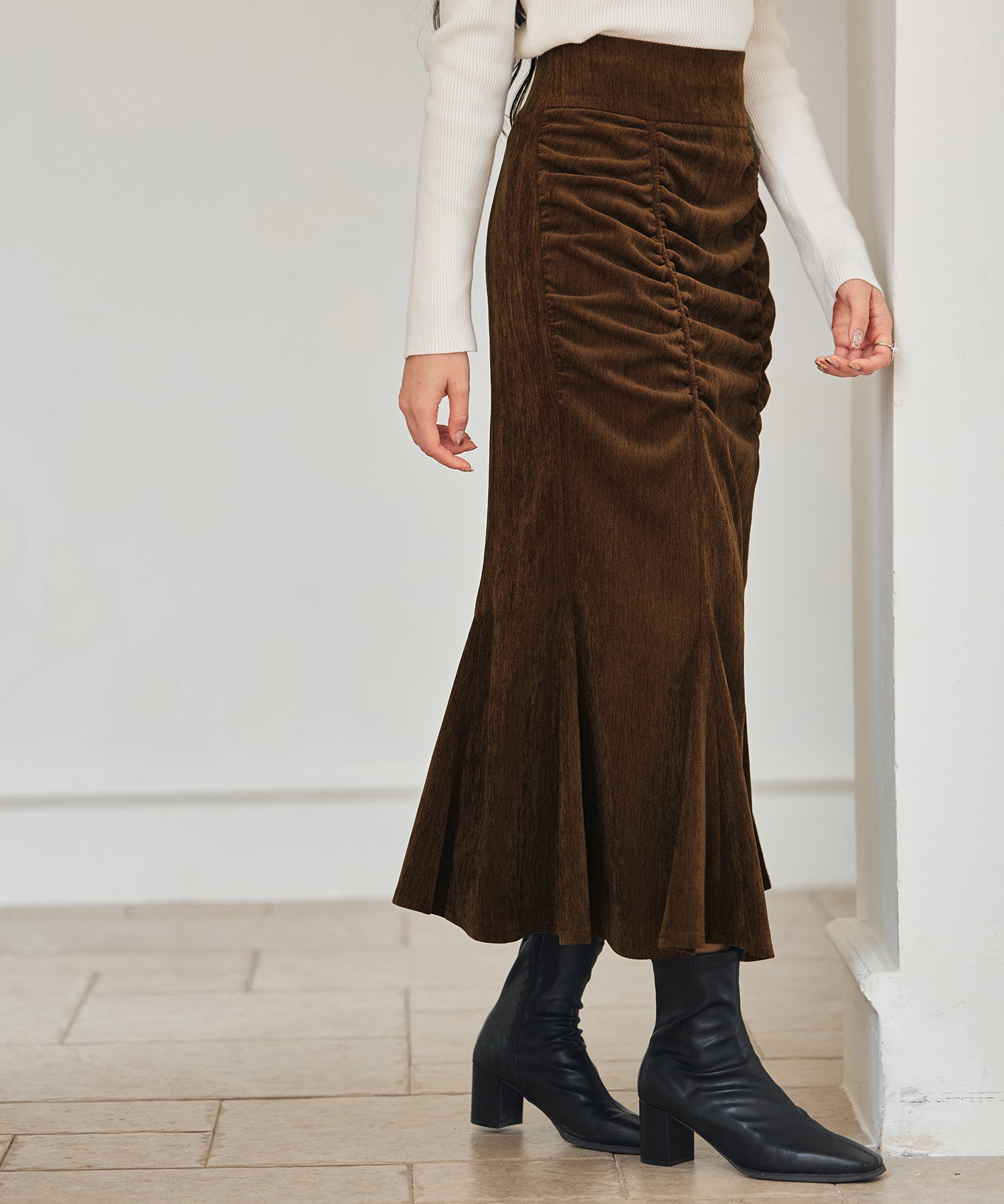 シャーリングハイウエストマーメイドスカート
sdp0321 ブラウン