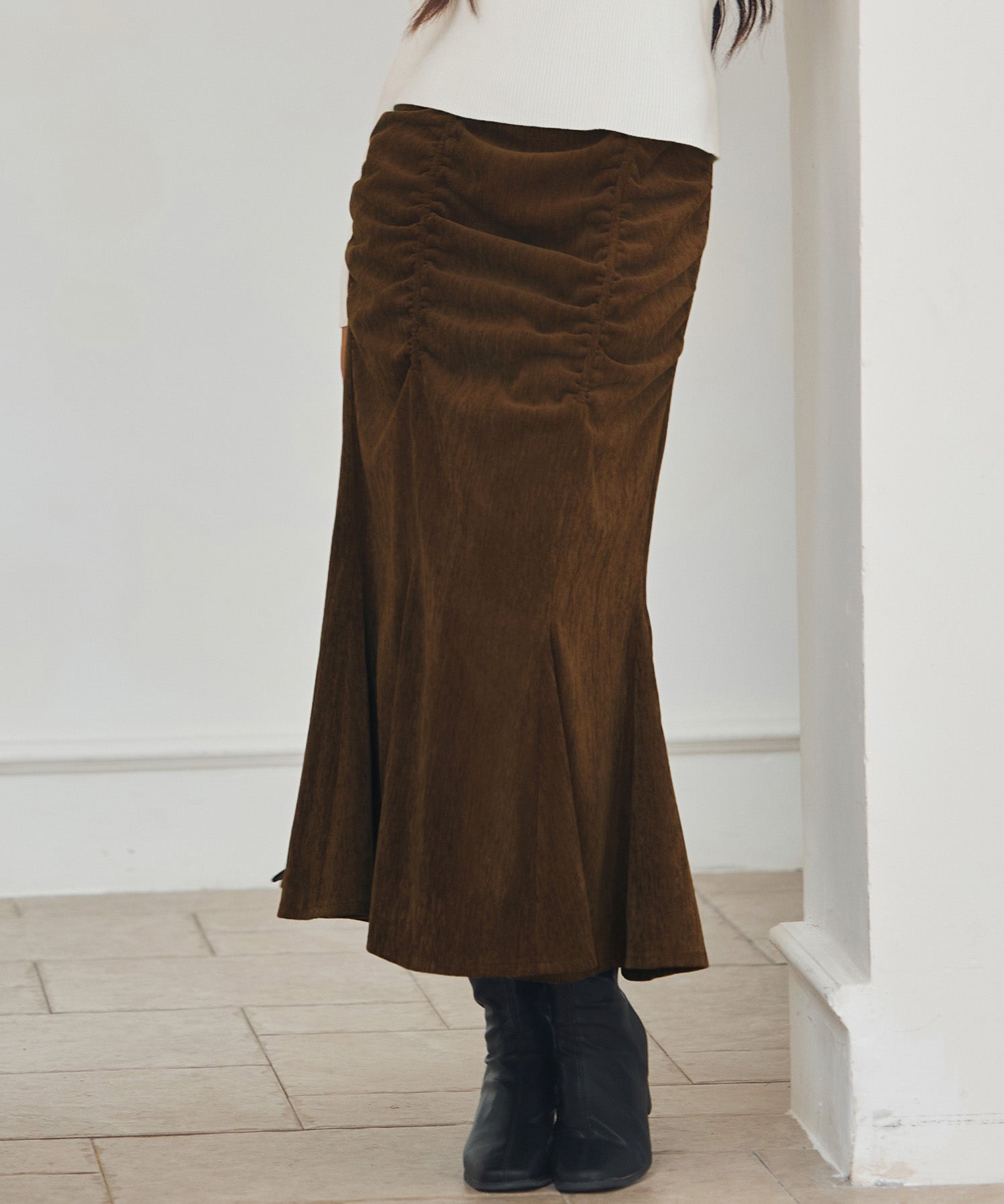 シャーリングハイウエストマーメイドスカート
sdp0321 ブラウン