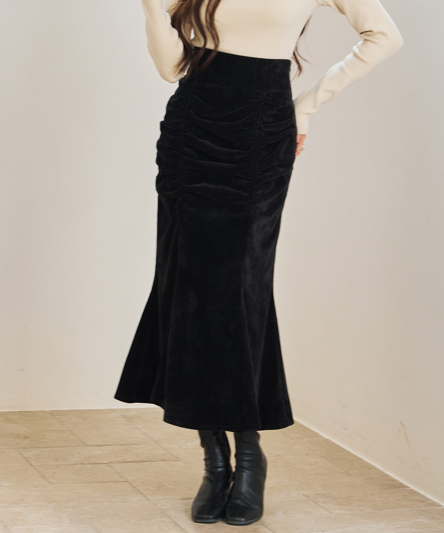 シャーリングハイウエストマーメイドスカート
sdp0321 ブラック