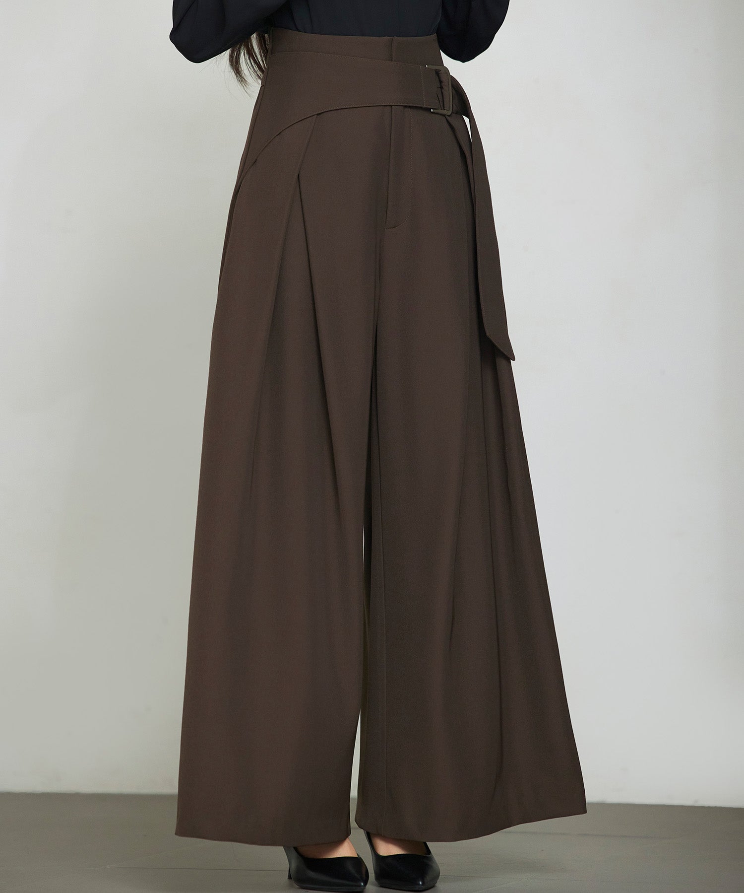 太めの飾りベルトワイドスラックスパンツsdp0322 チョコ