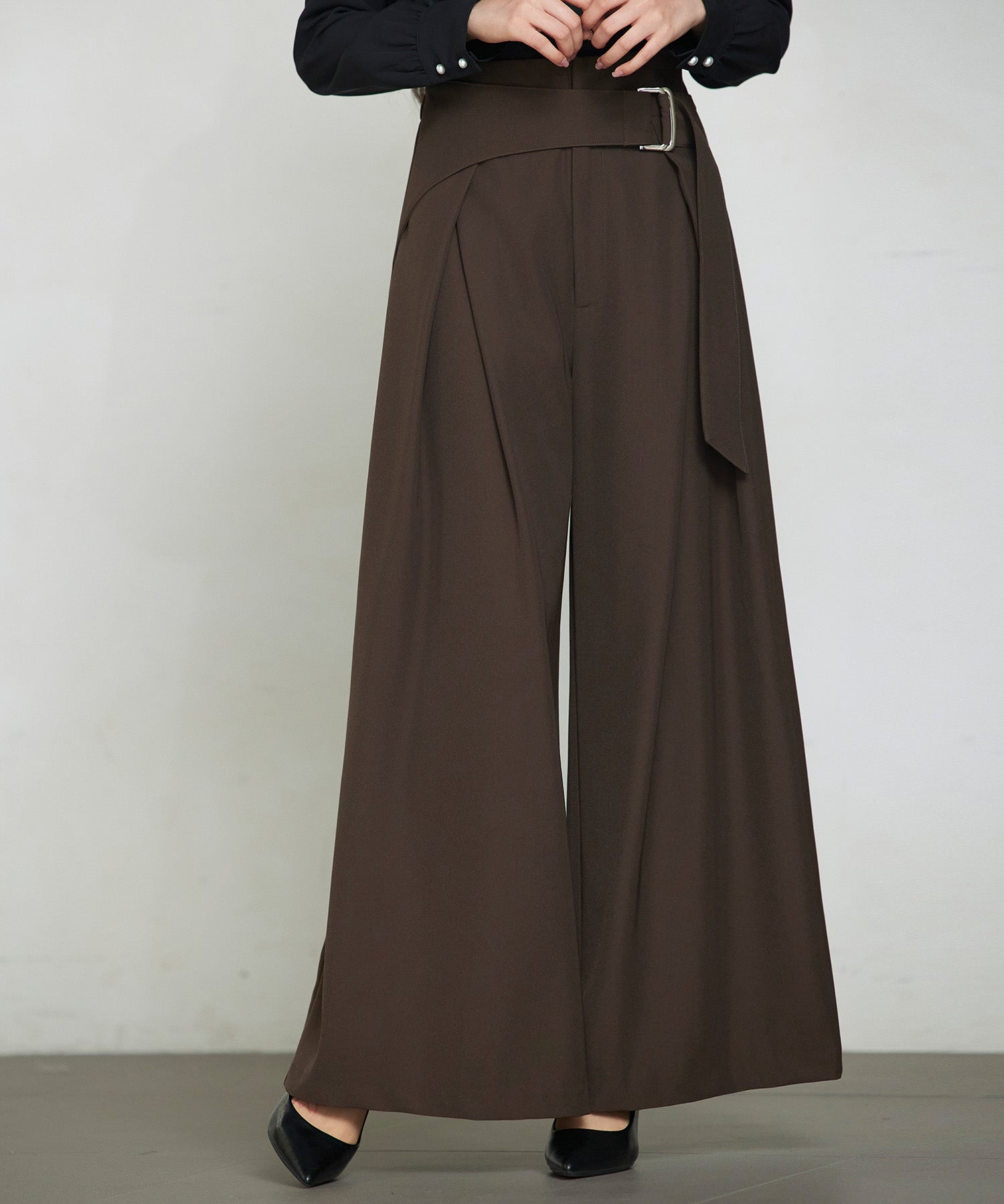 太めの飾りベルトワイドスラックスパンツsdp0322-102-157