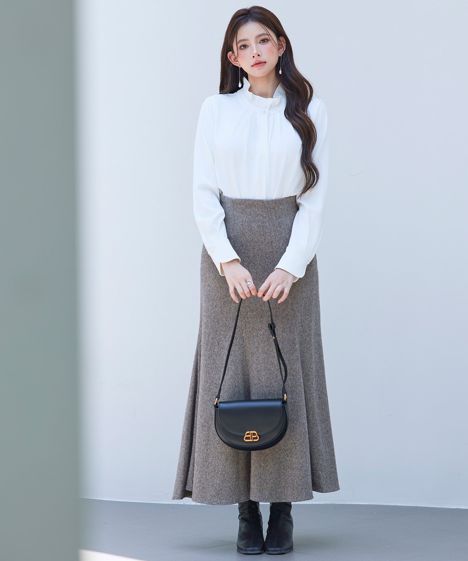 ギャザーたっぷりのフェミニンなバルカンブラウスsdp0338 ホワイト