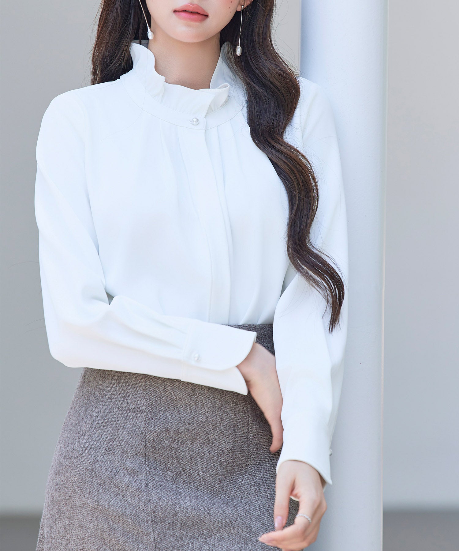 ギャザーたっぷりのフェミニンなバルカンブラウスsdp0338 ホワイト