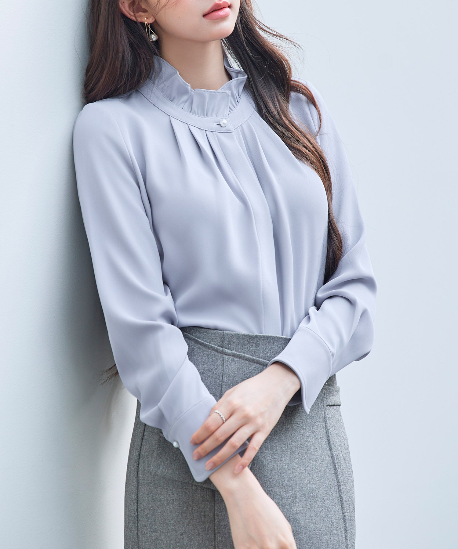ギャザーたっぷりのフェミニンなバルカンブラウスsdp0338 ブルーグレー