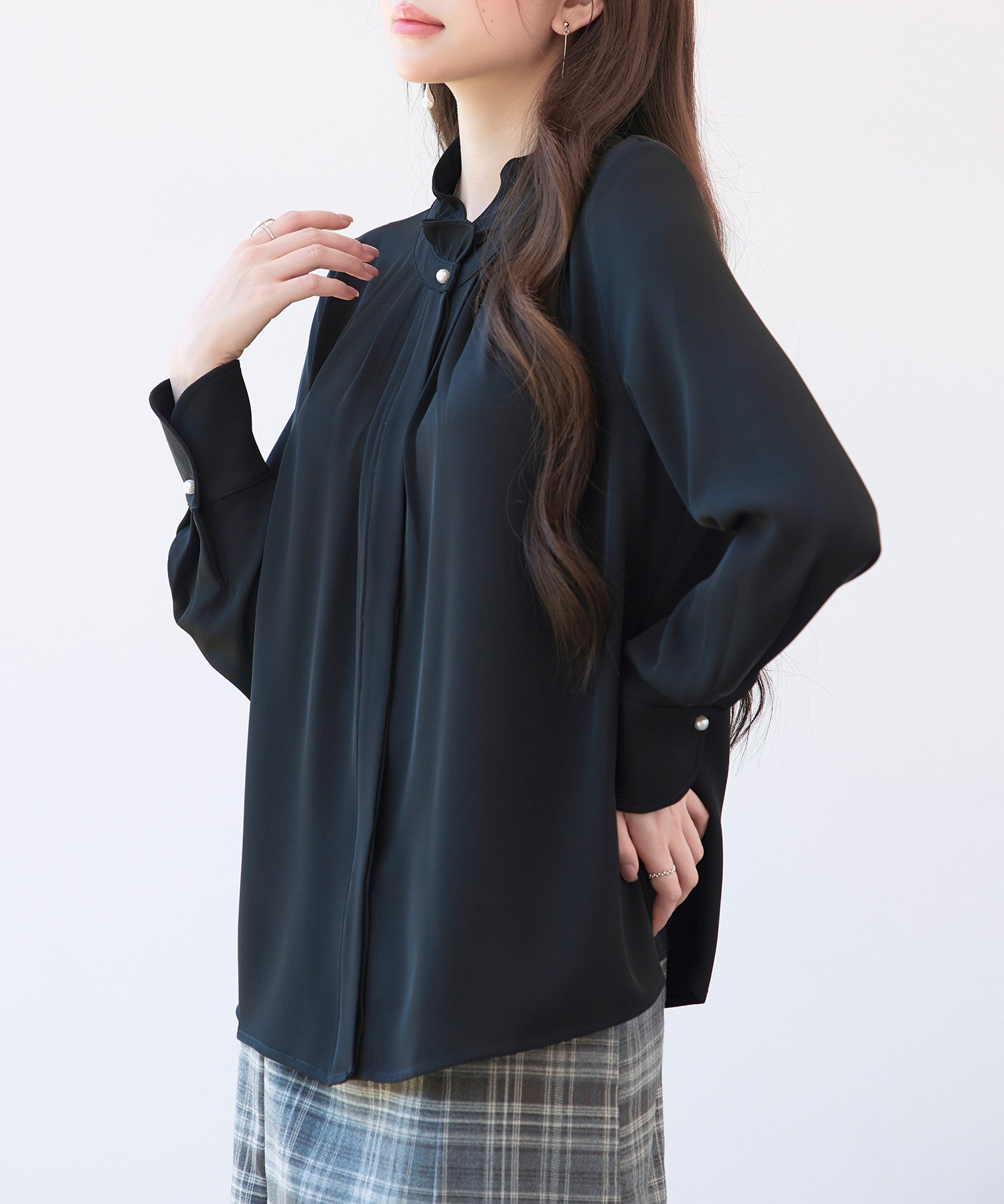 ギャザーたっぷりのフェミニンなバルカンブラウスsdp0338 ブラック