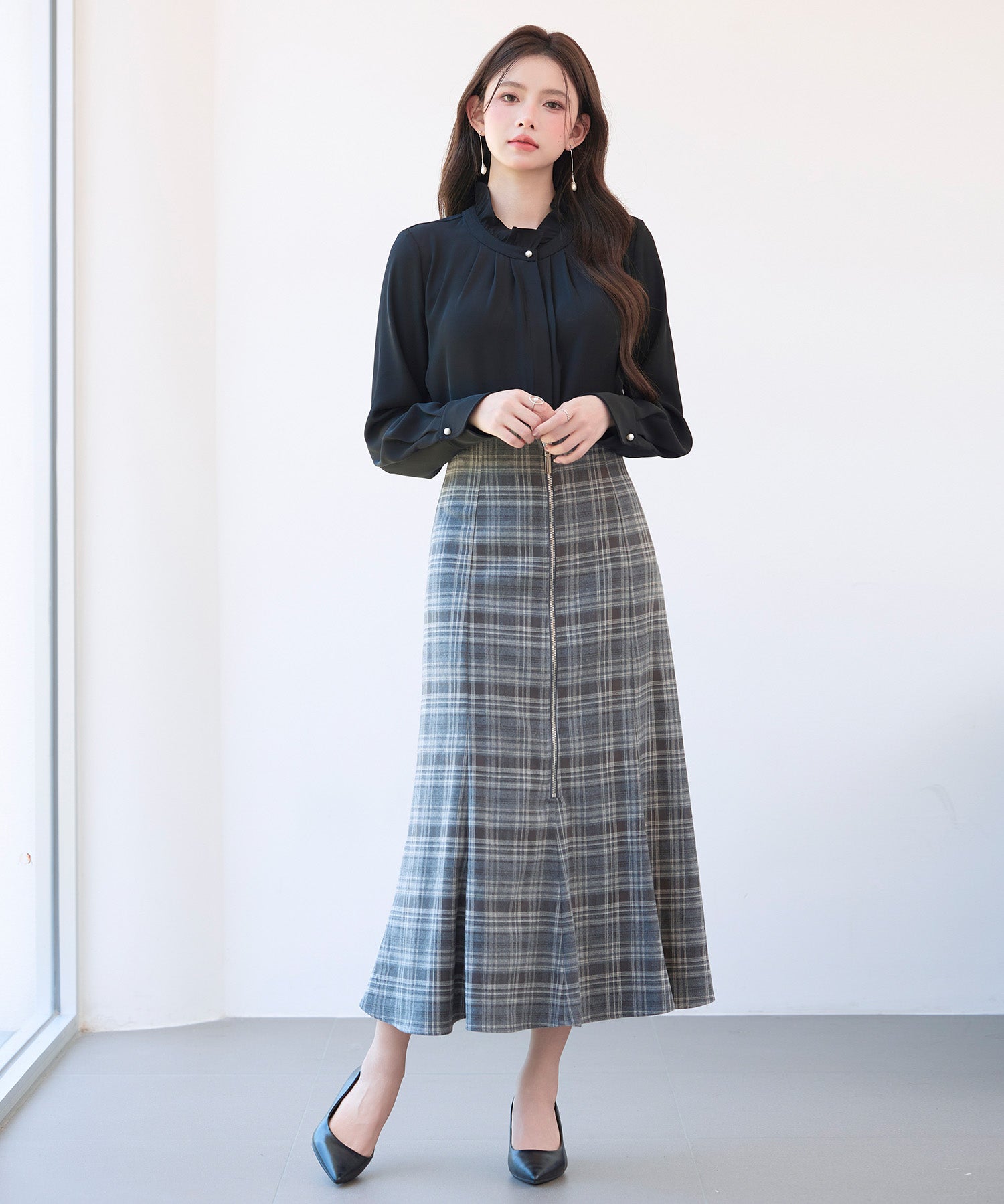 ギャザーたっぷりのフェミニンなバルカンブラウスsdp0338 ブラック