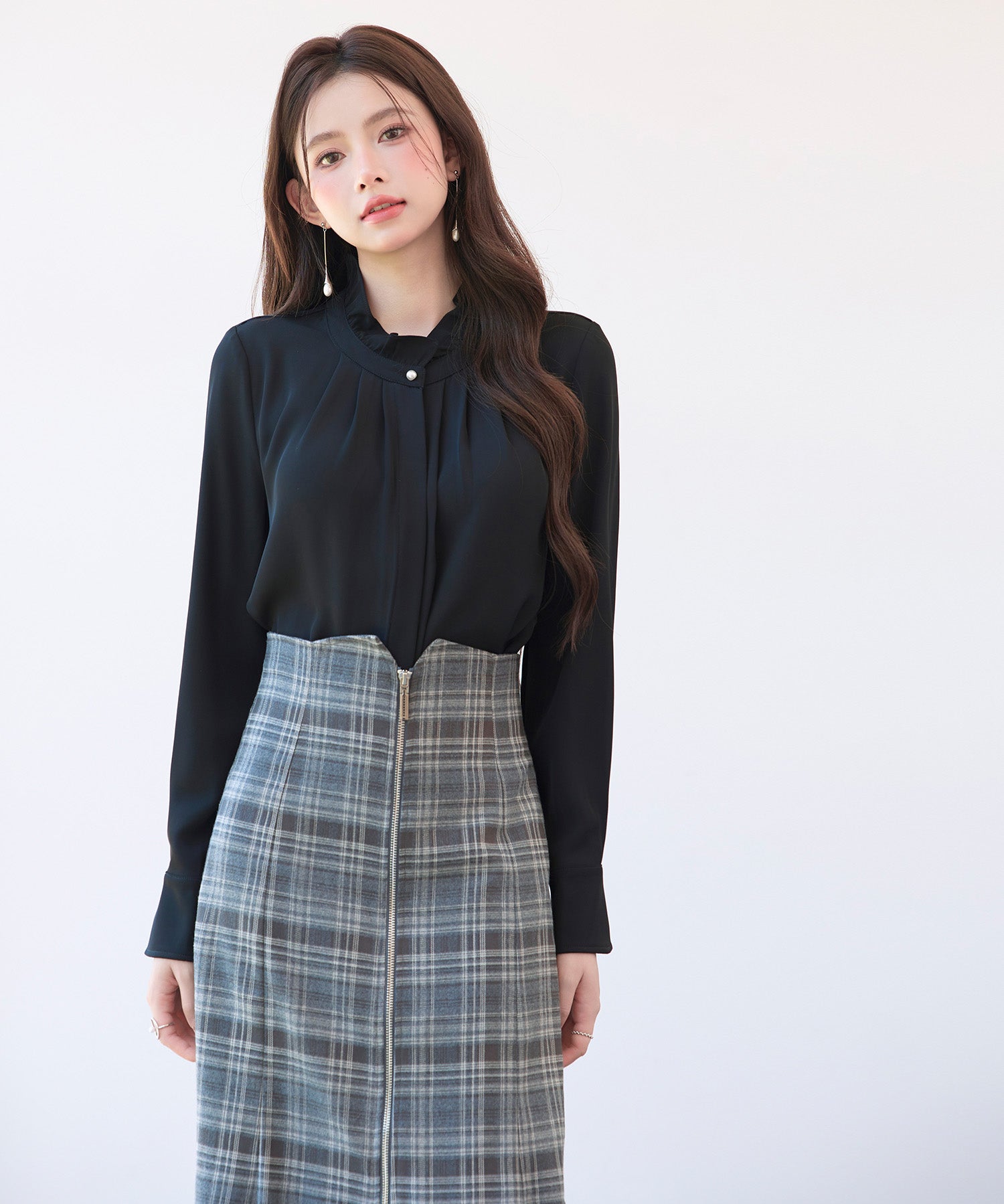 ギャザーたっぷりのフェミニンなバルカンブラウスsdp0338 ブラック