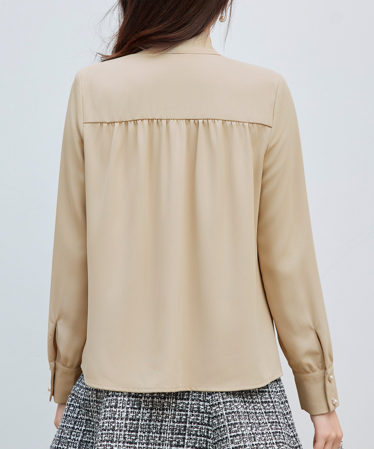 パール付き ボウタイブラウスsdp0343 ベージュ